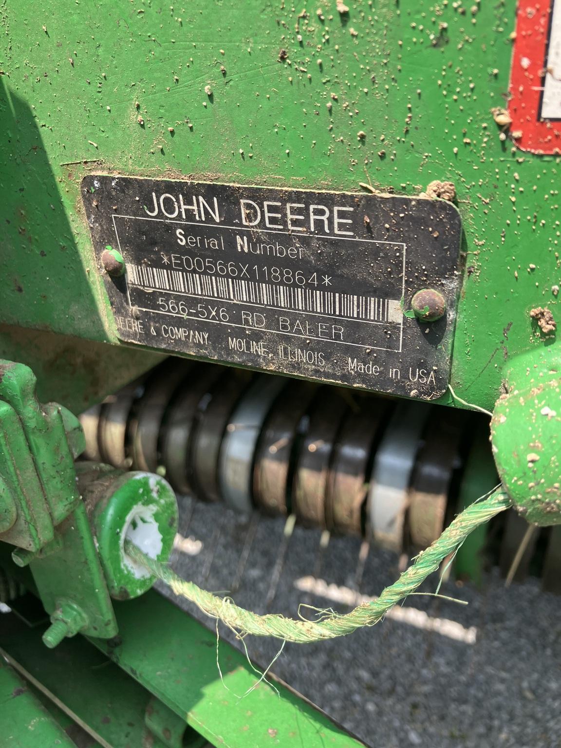 1997 John Deere 566 Image