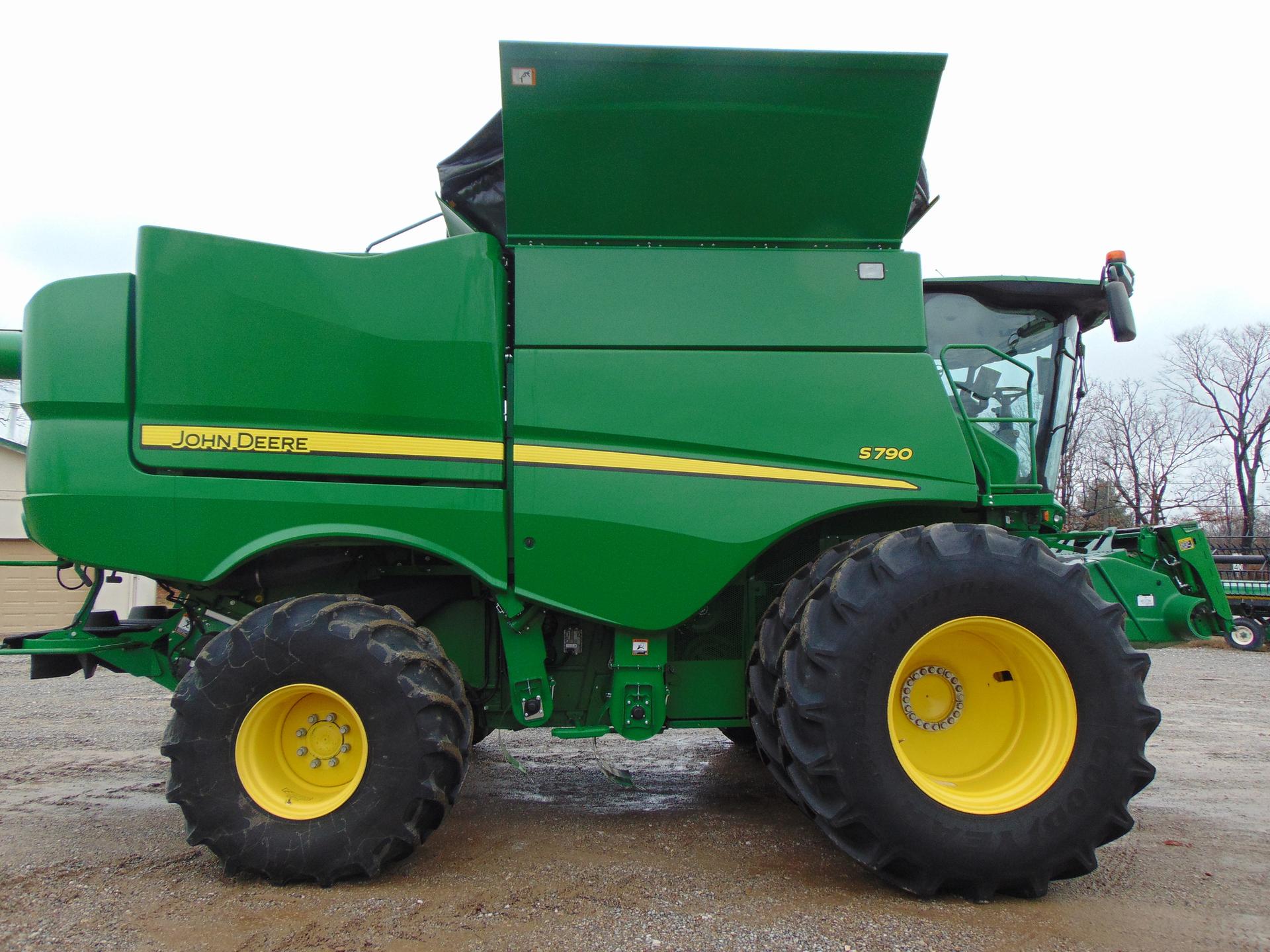 2020 John Deere S790 Image