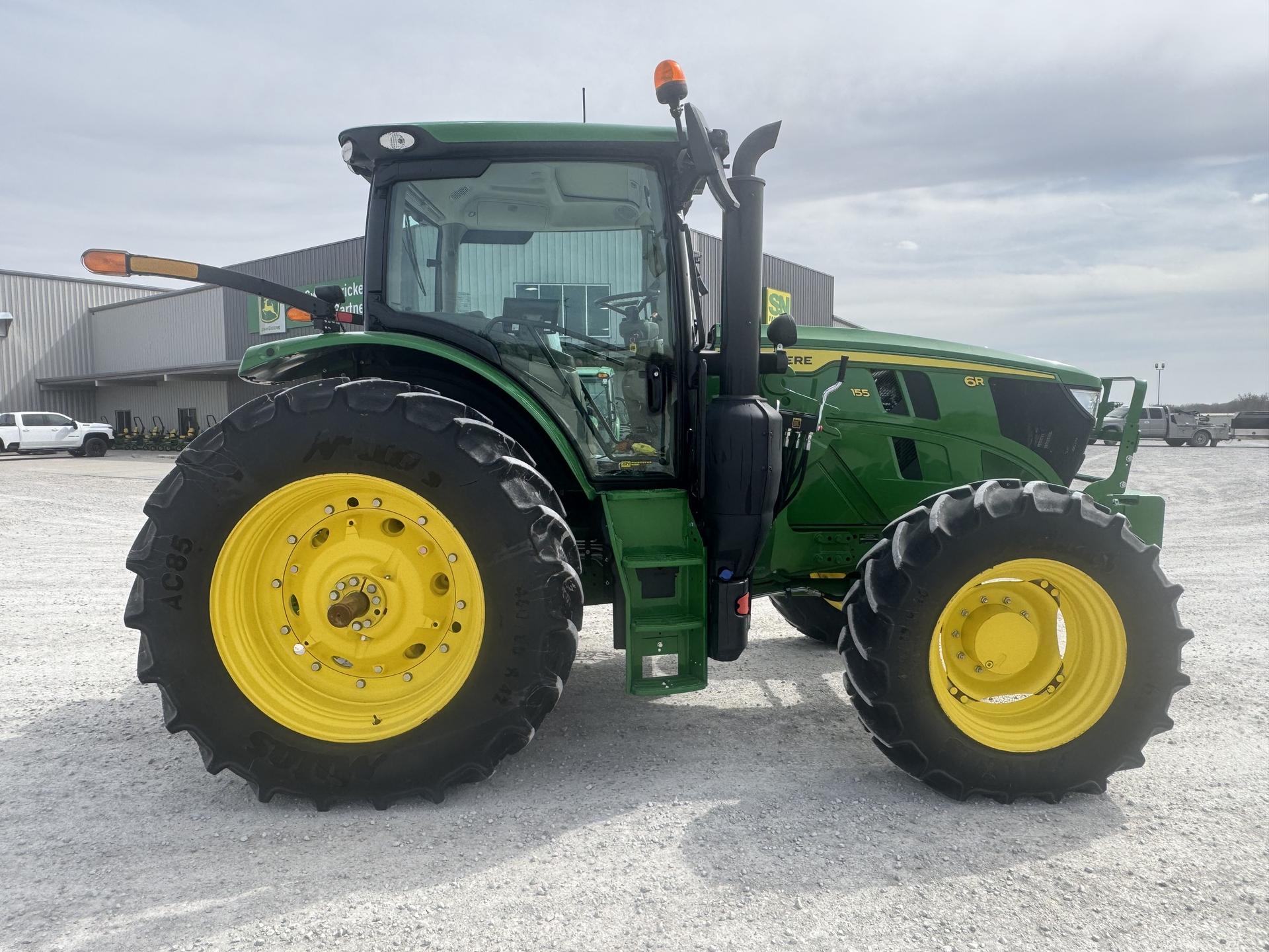 2024 John Deere 6R 155 Image