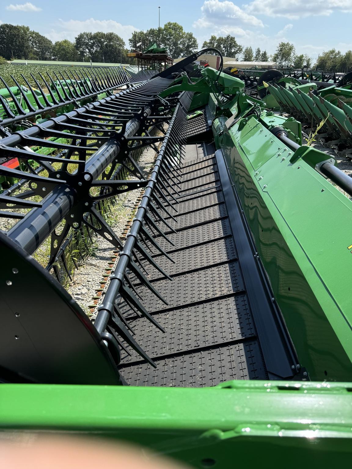 2023 John Deere HD40F Image