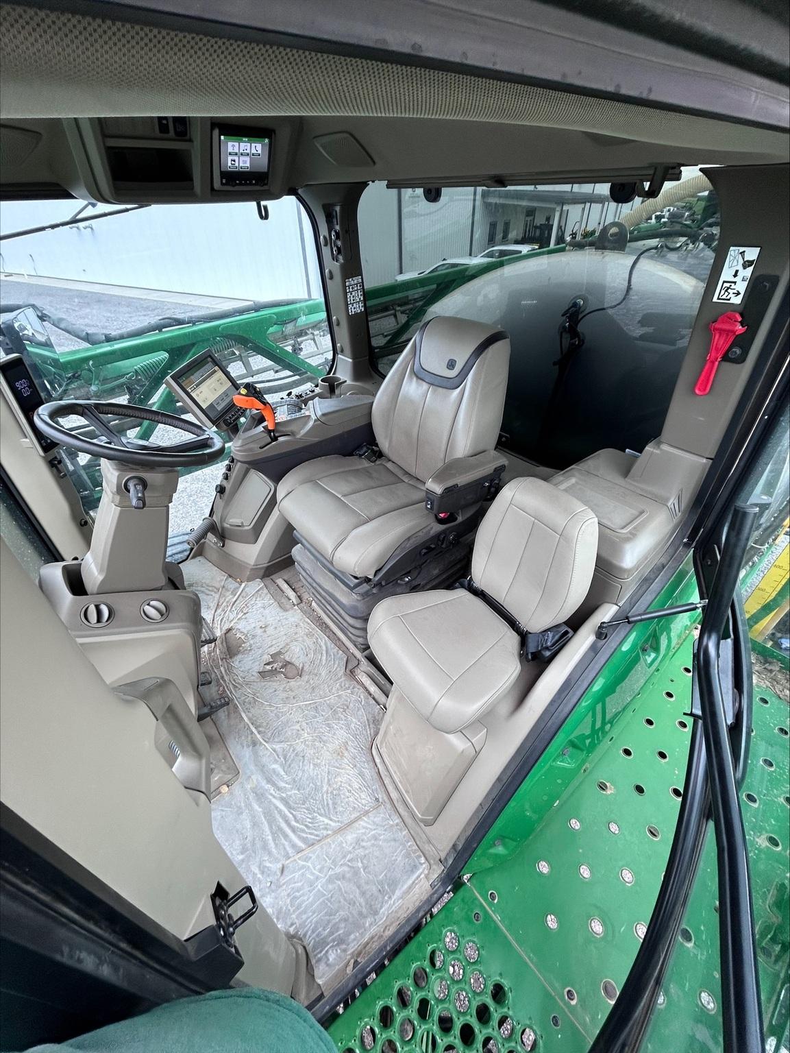 2022 John Deere 410R Image