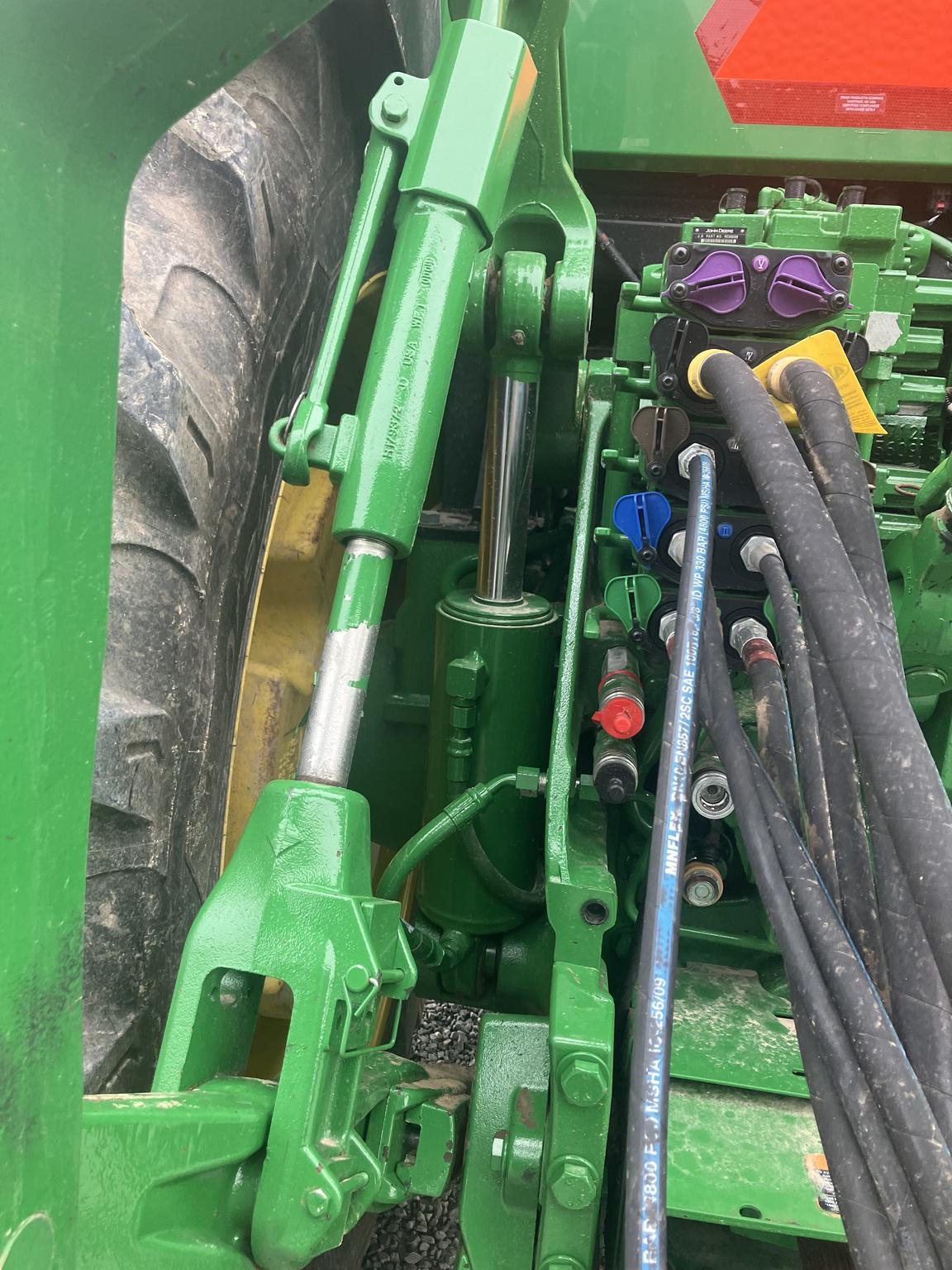 2020 John Deere 8R 340 Image