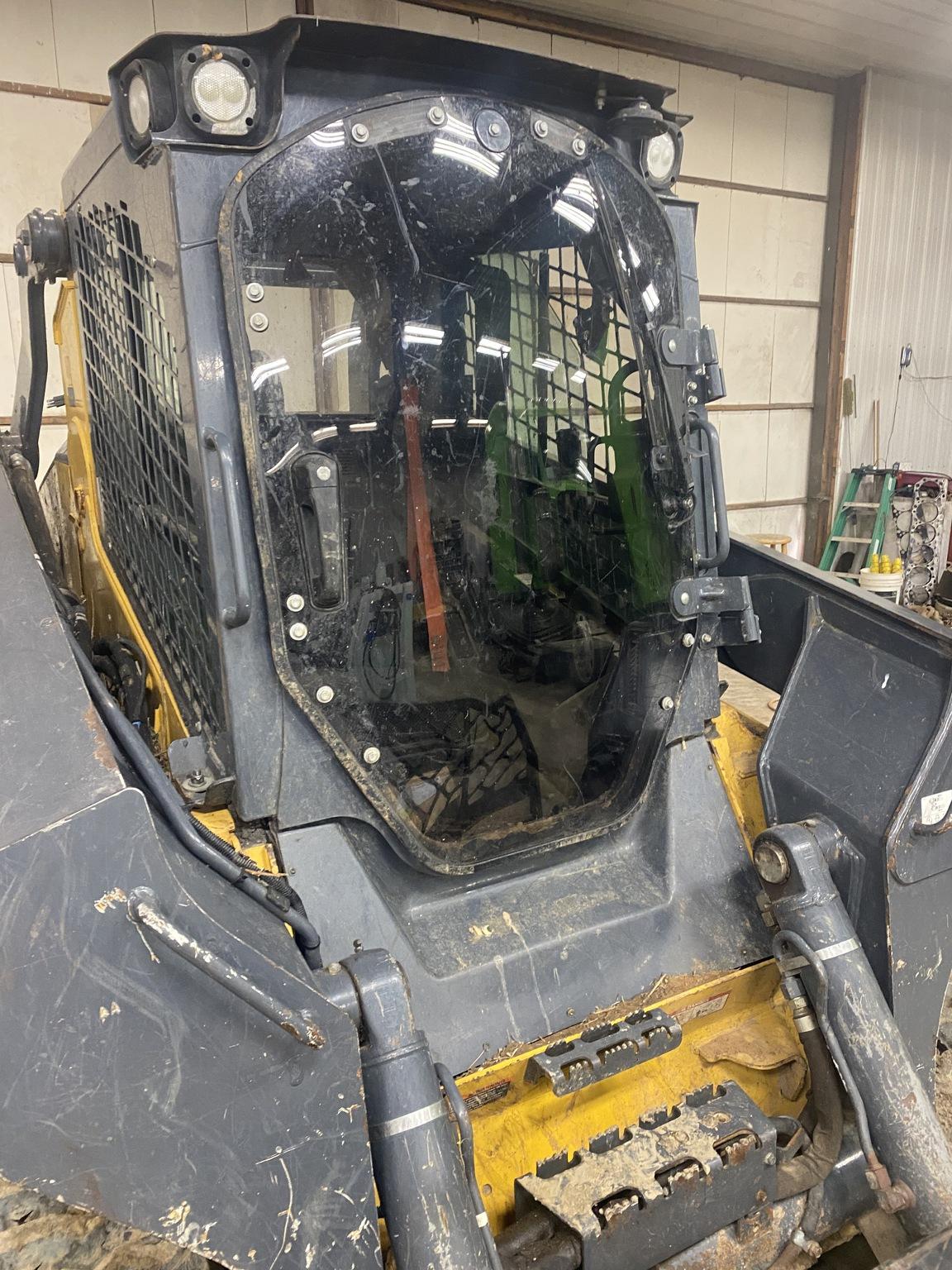 2017 John Deere 333G Image