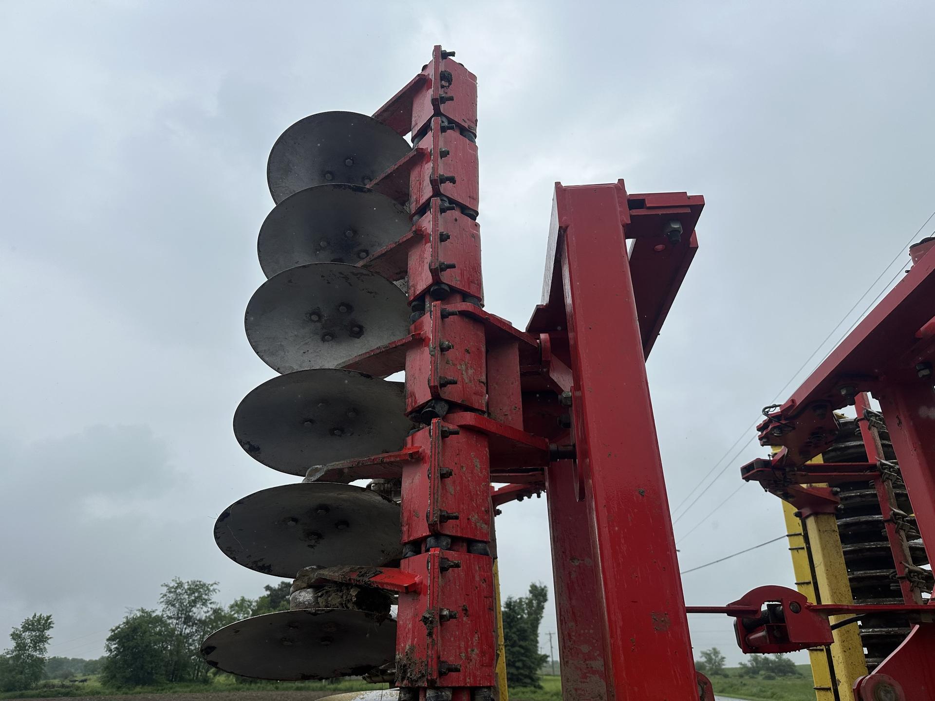 2009 Pottinger TERRADISC 6000T Image