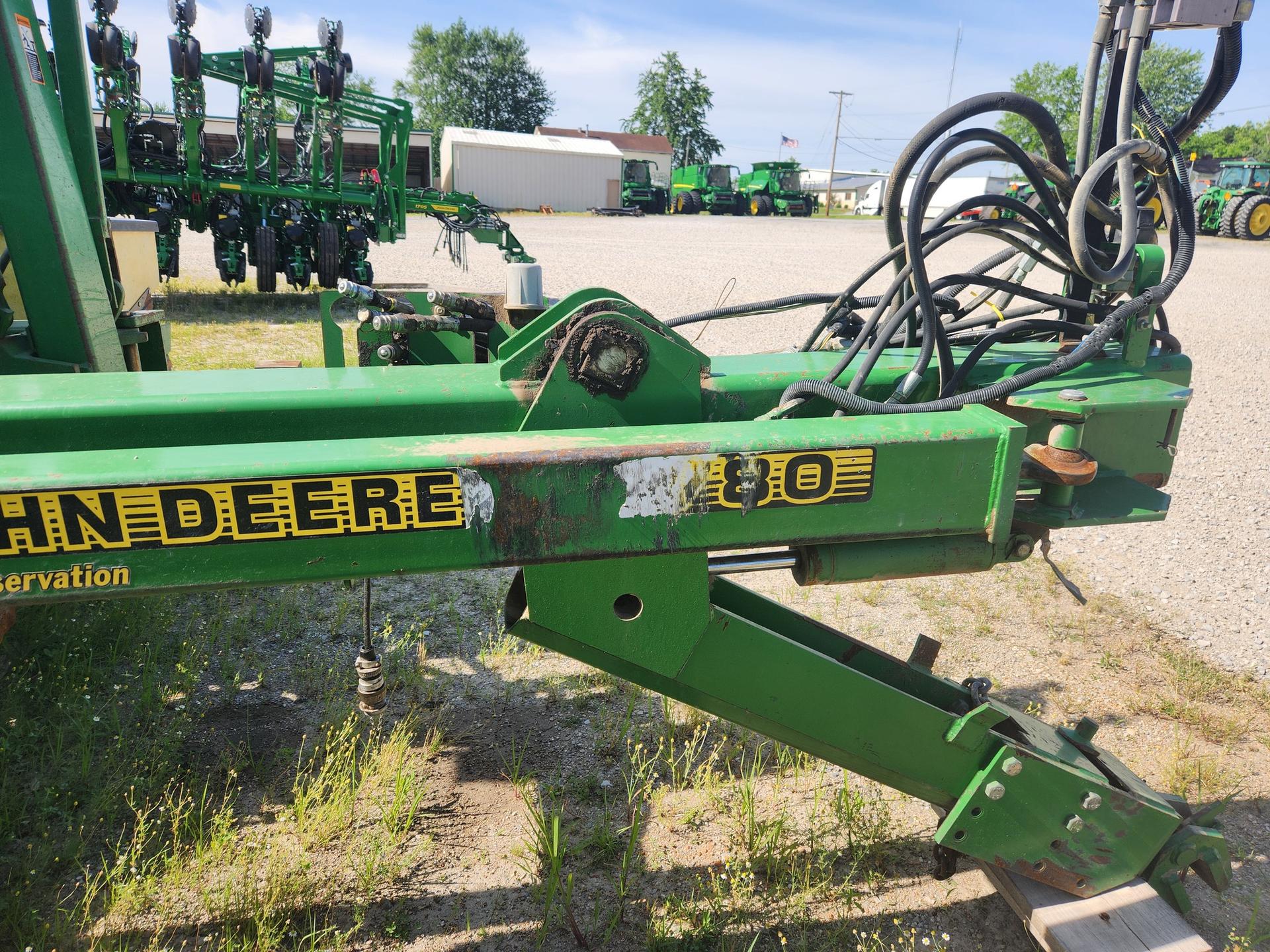 1998 John Deere 1780 Image