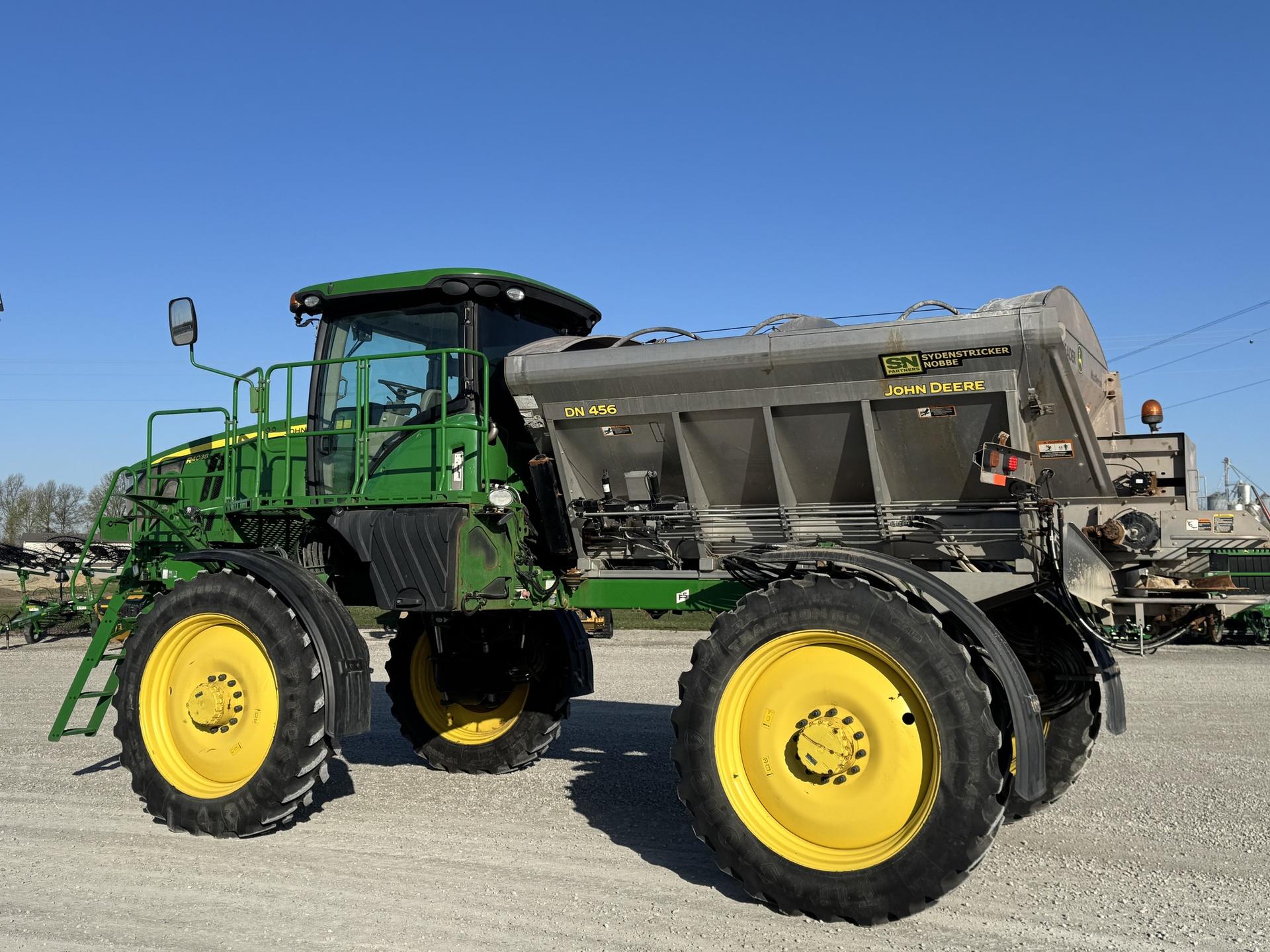 2020 John Deere R4038 Image