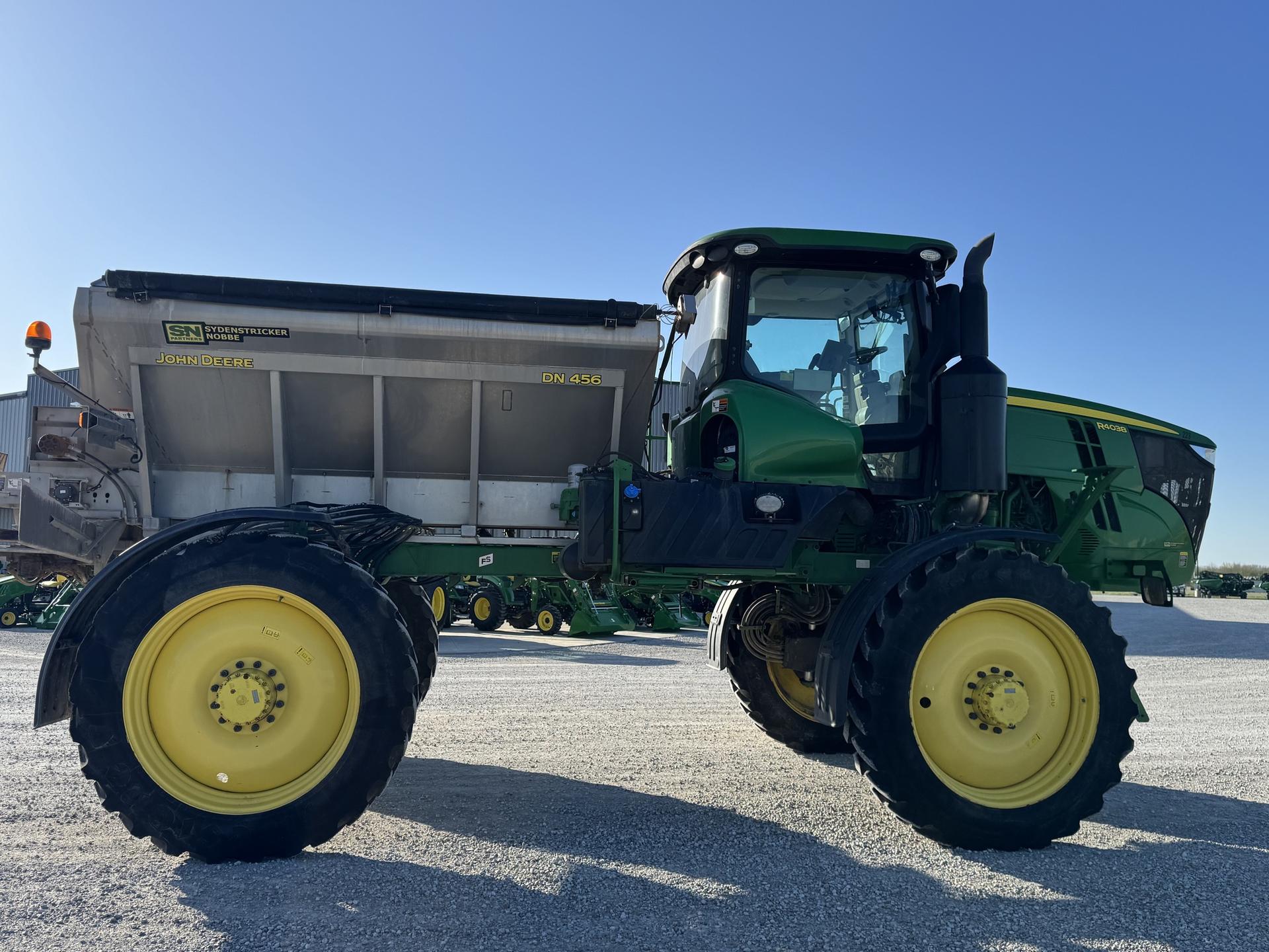 2020 John Deere R4038 Image