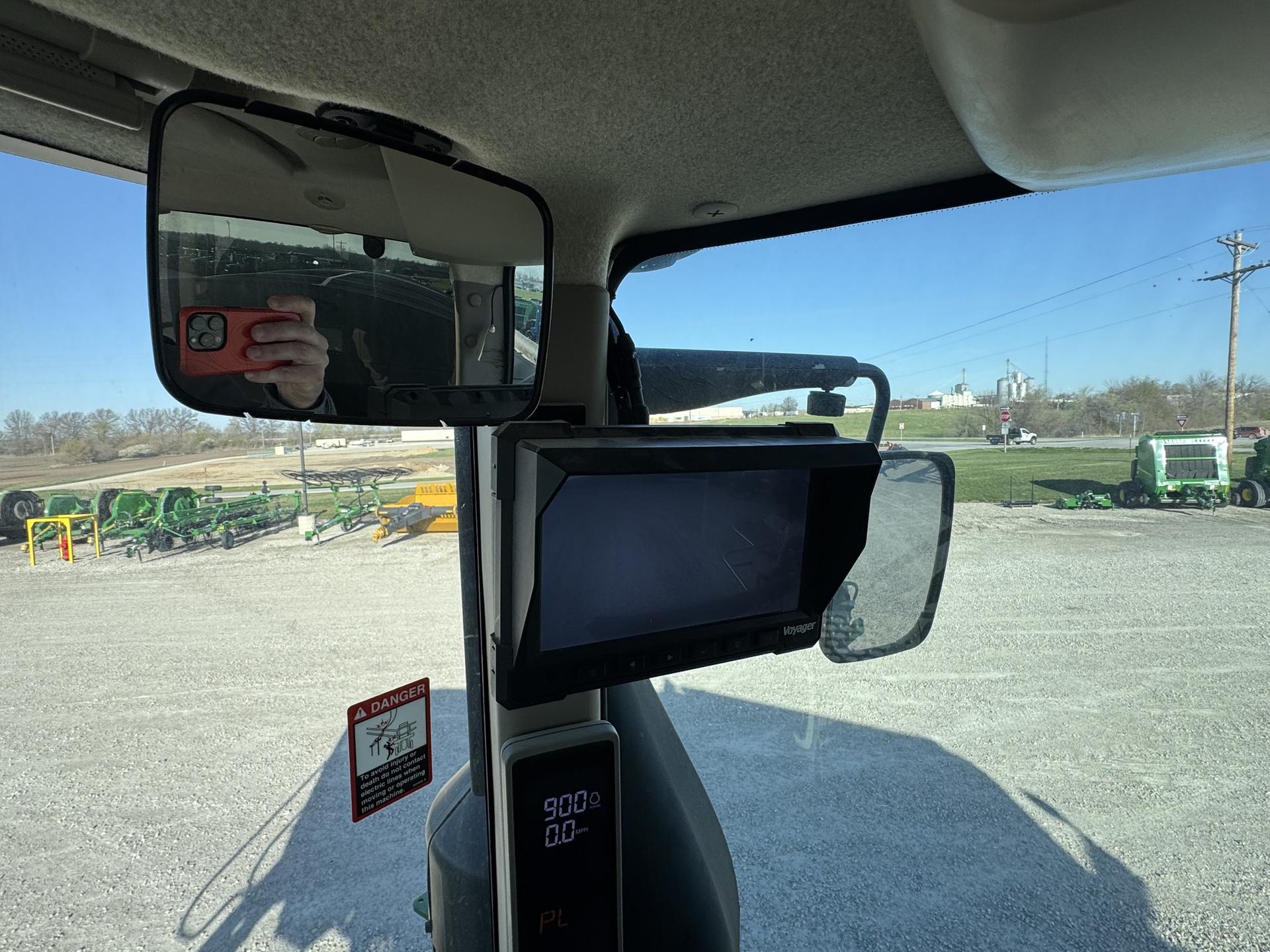 2020 John Deere R4038 Image