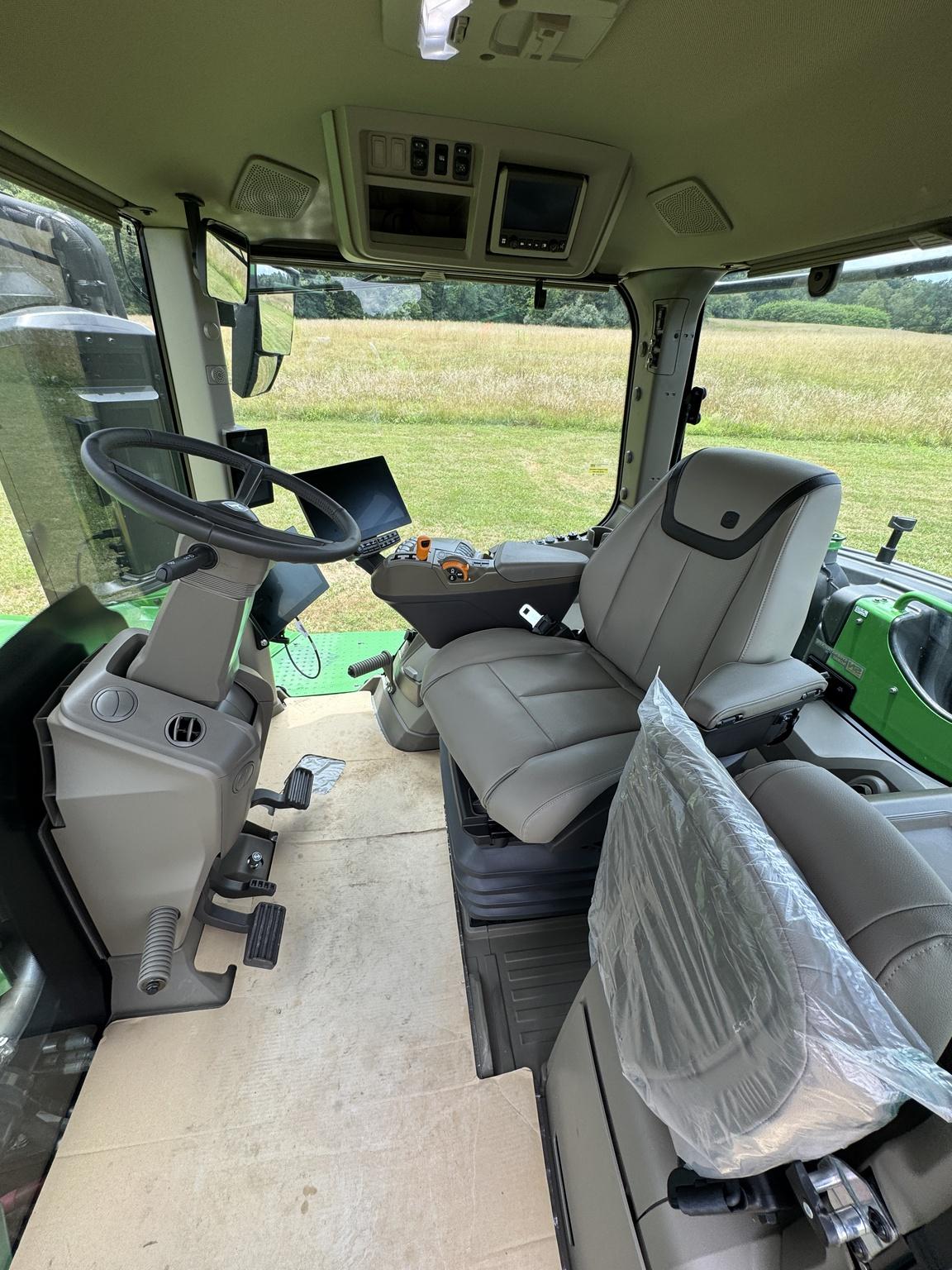 2024 John Deere 9R 440 Image