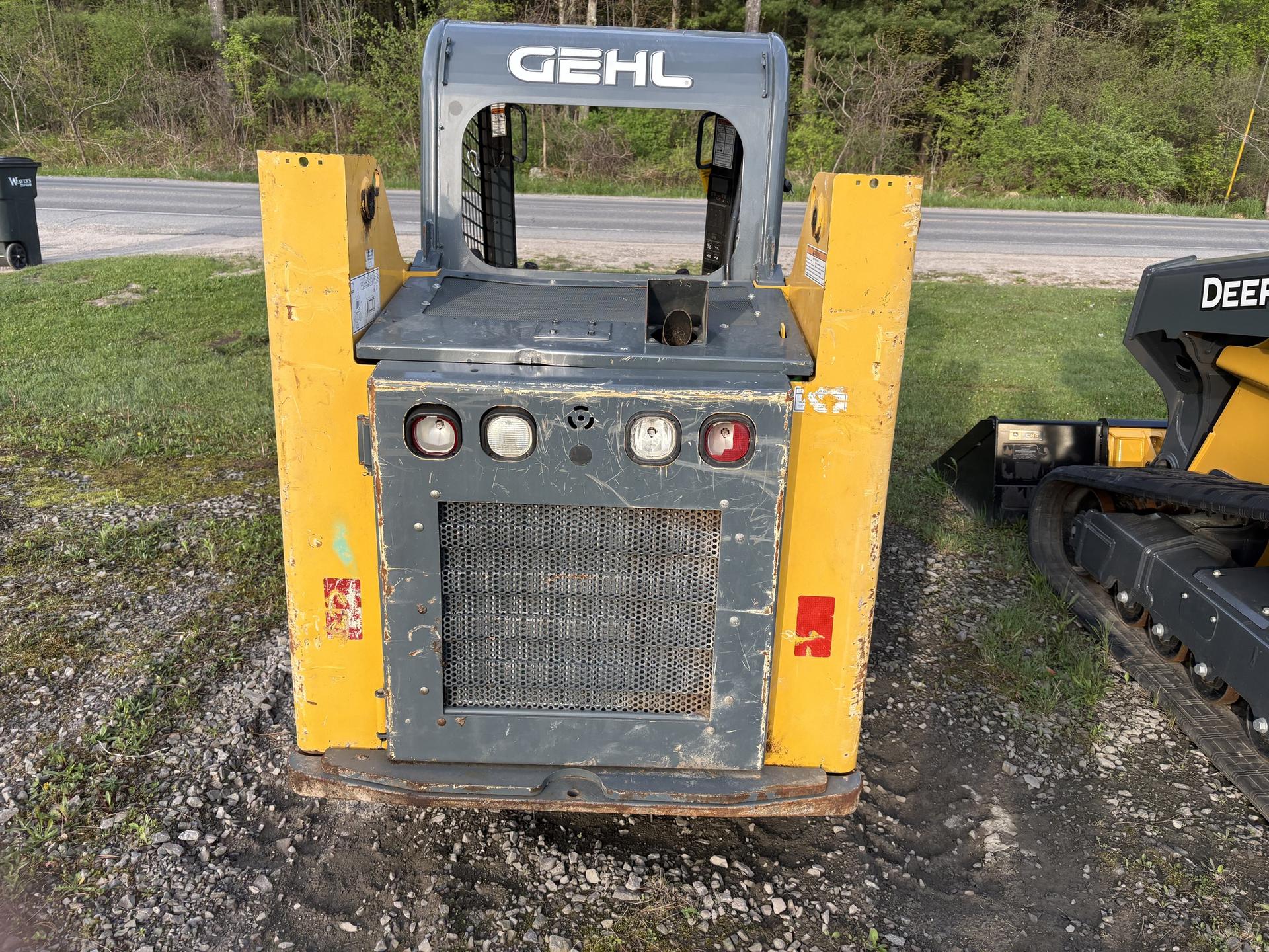 2015 Gehl R135 Image