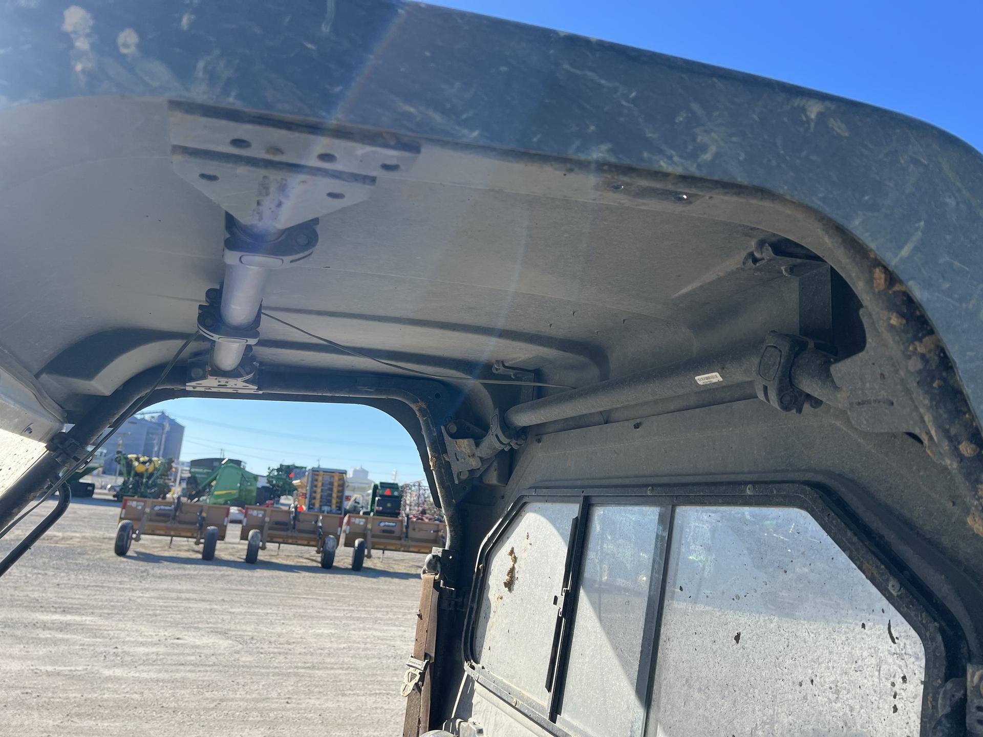 2017 John Deere XUV 825i Image