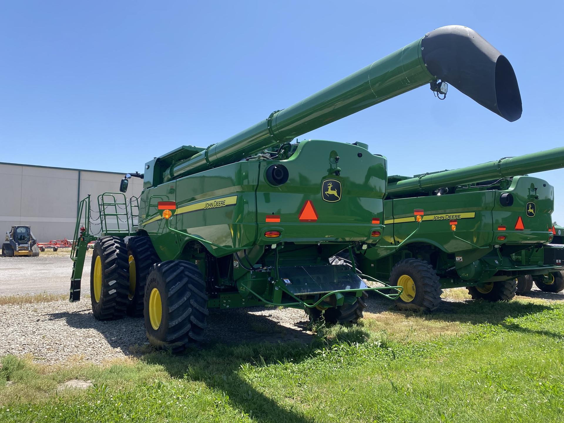2023 John Deere S780 Image