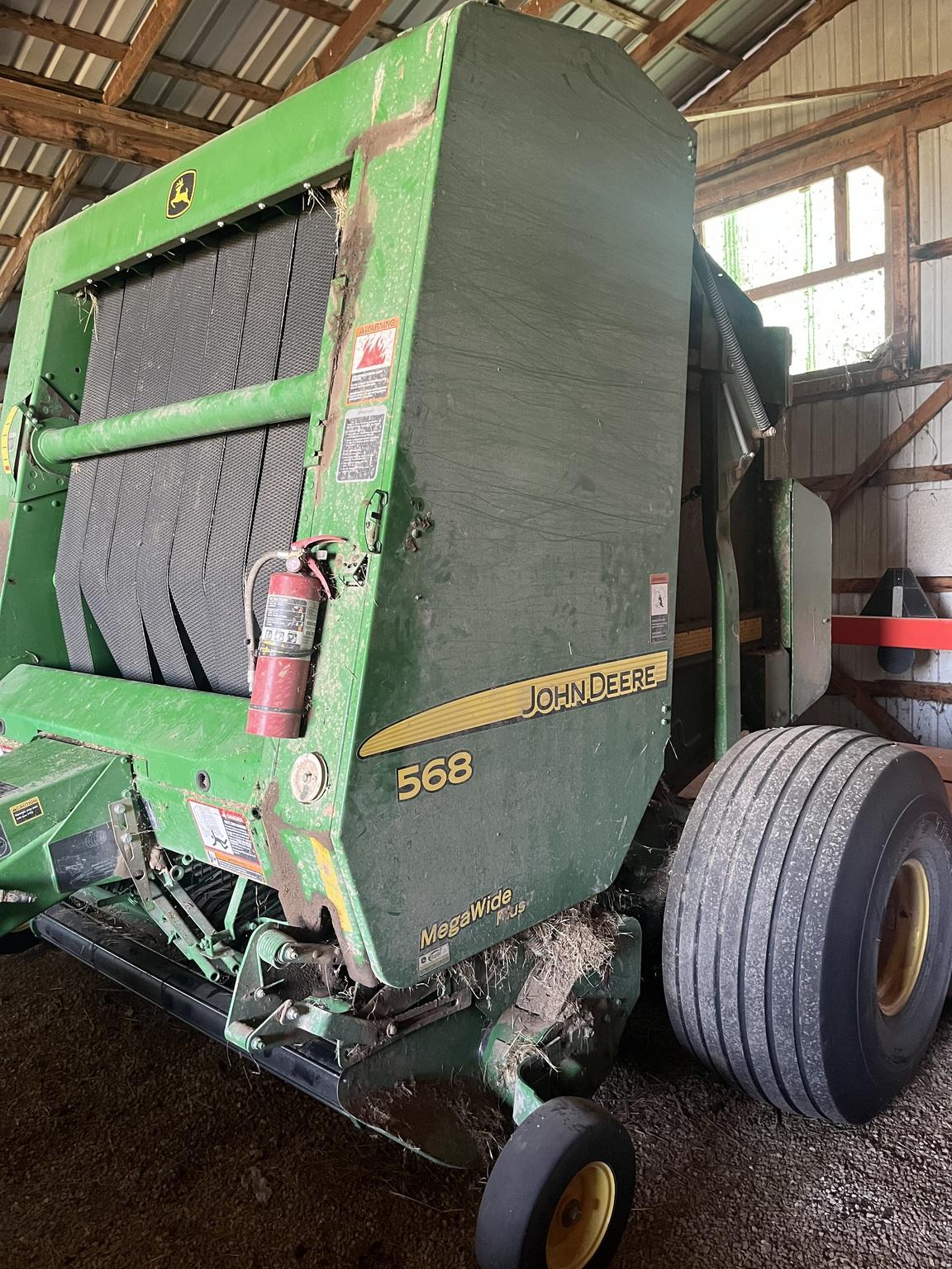2011 John Deere 568 Image