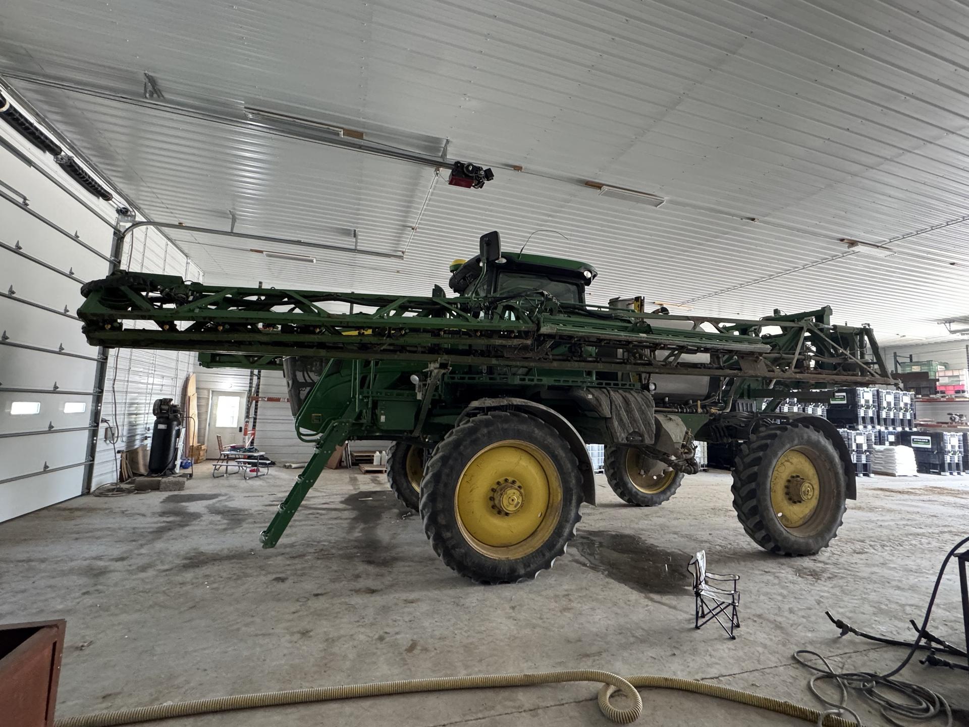 2014 John Deere R4038 Image