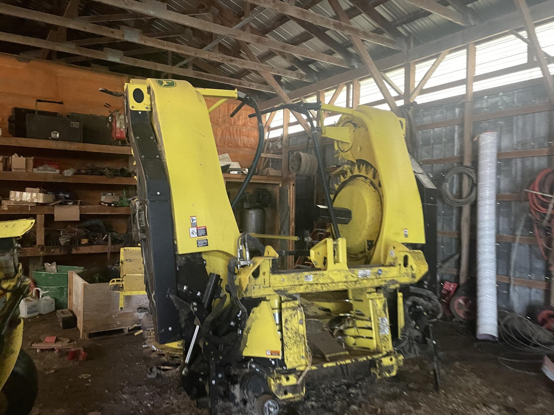 2022 John Deere 770 Image