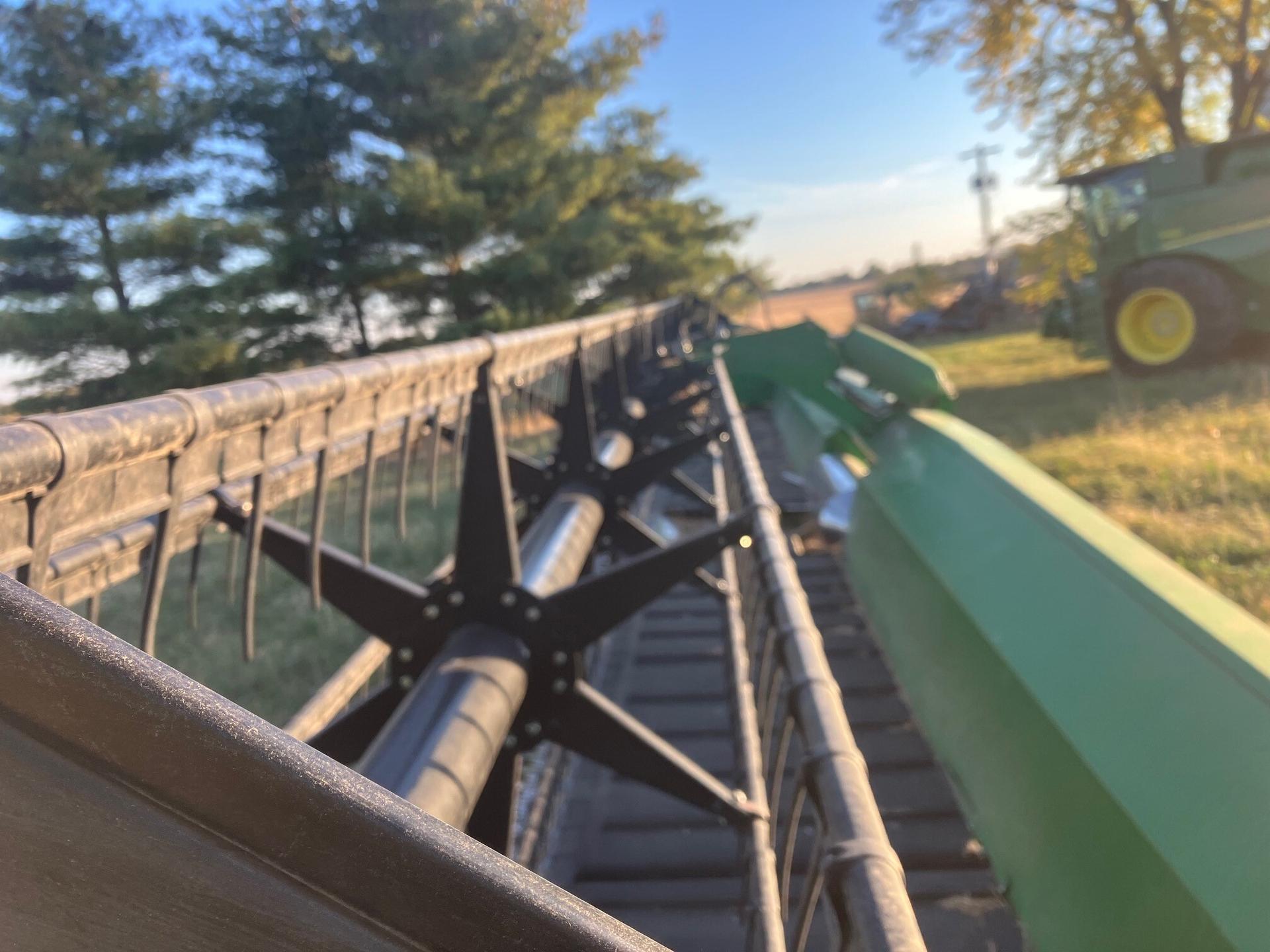 2013 John Deere 640FD Image