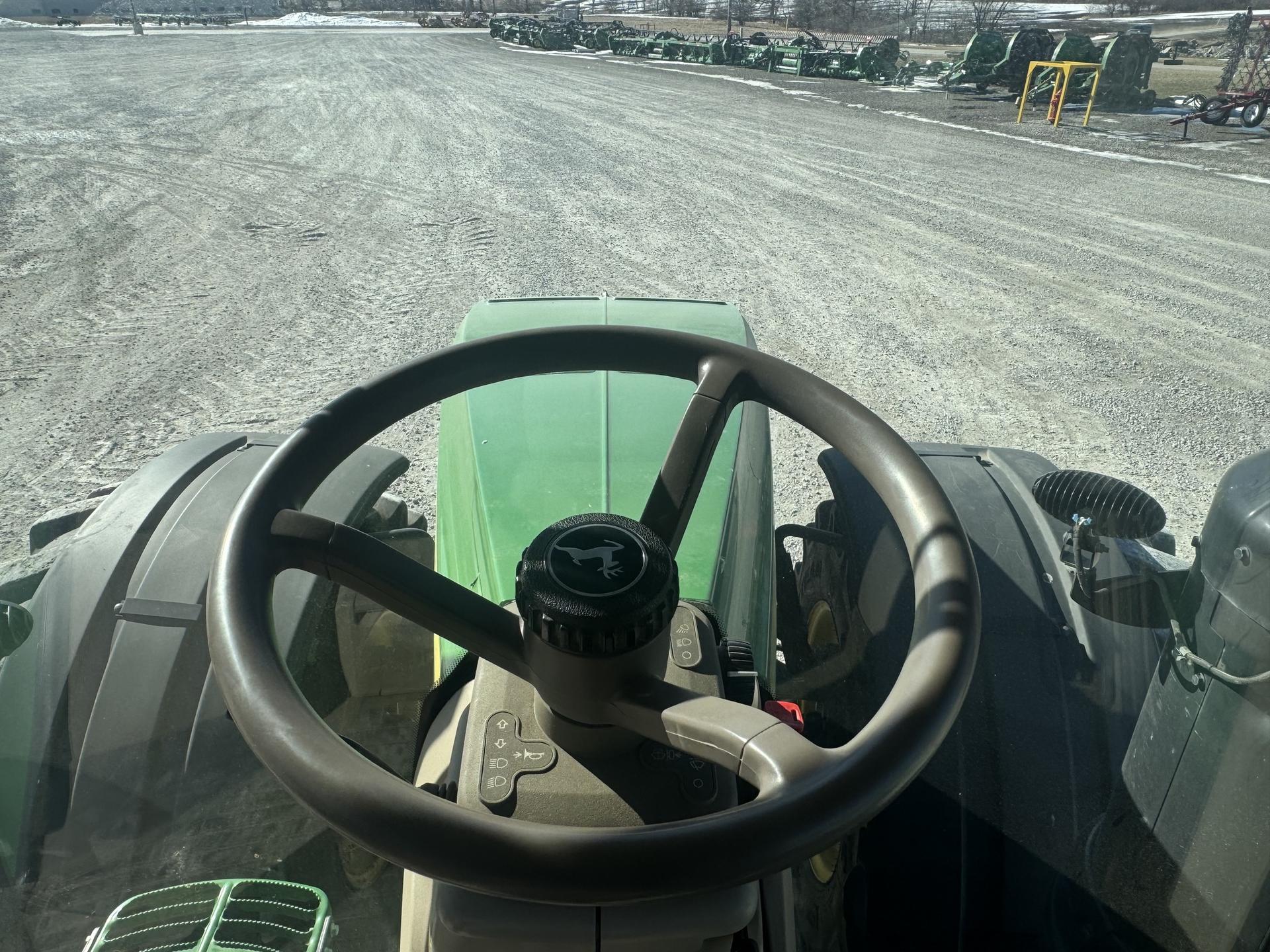 2018 John Deere 8400R Image
