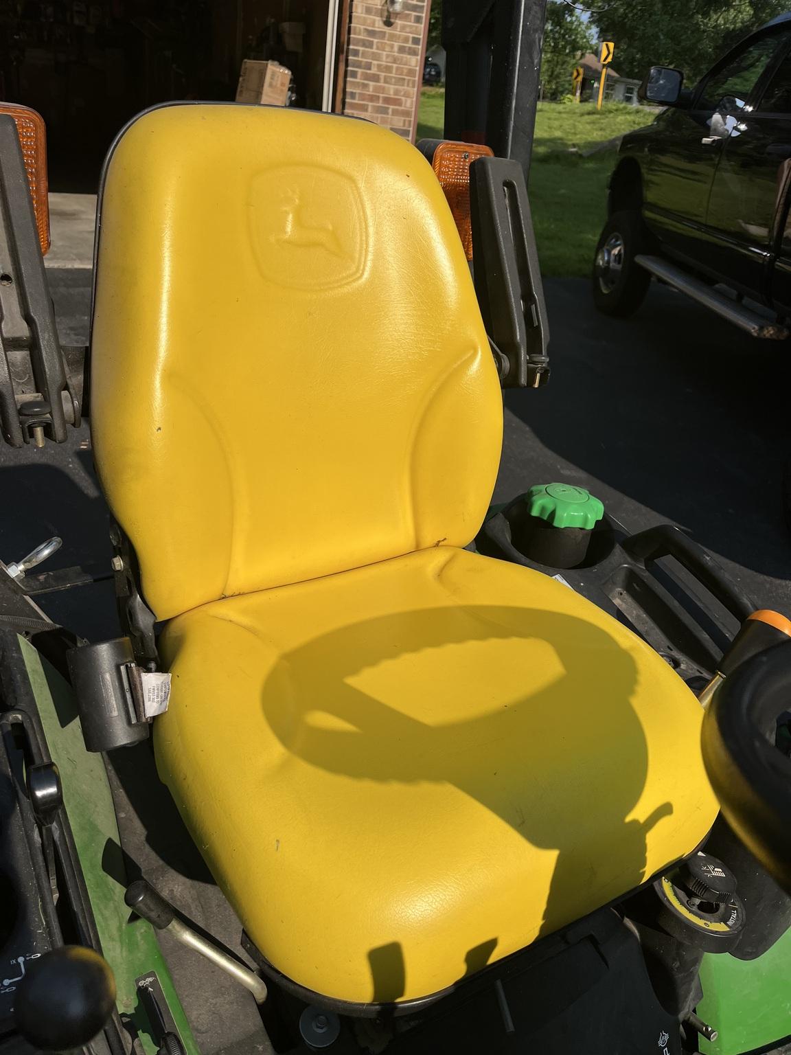 2014 John Deere 1025R Image