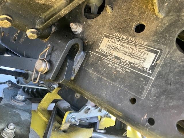 2019 John Deere X758 Image