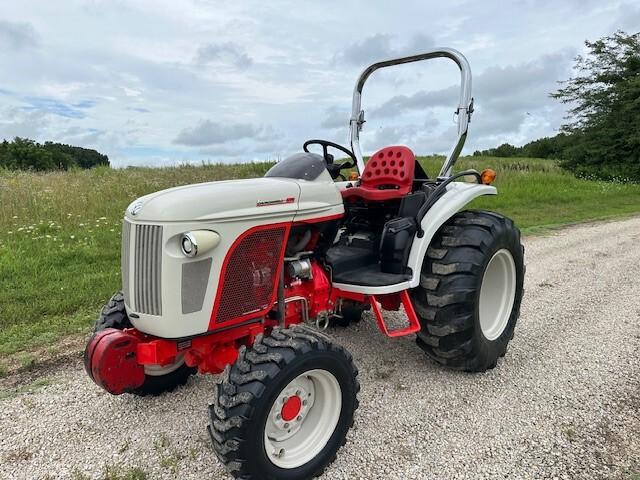 2010 New Holland Boomer 8N Image