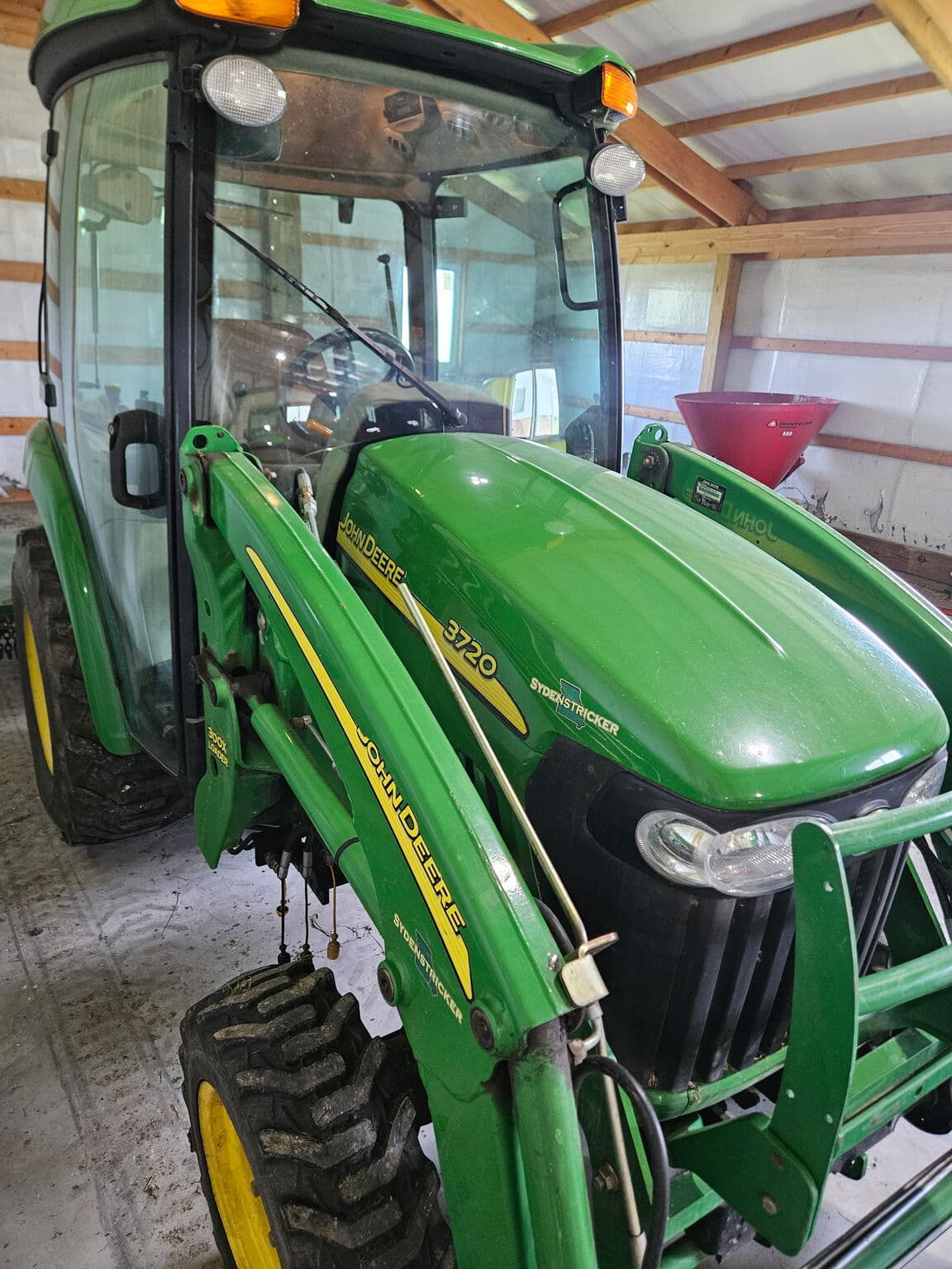 2007 John Deere 3720 Image
