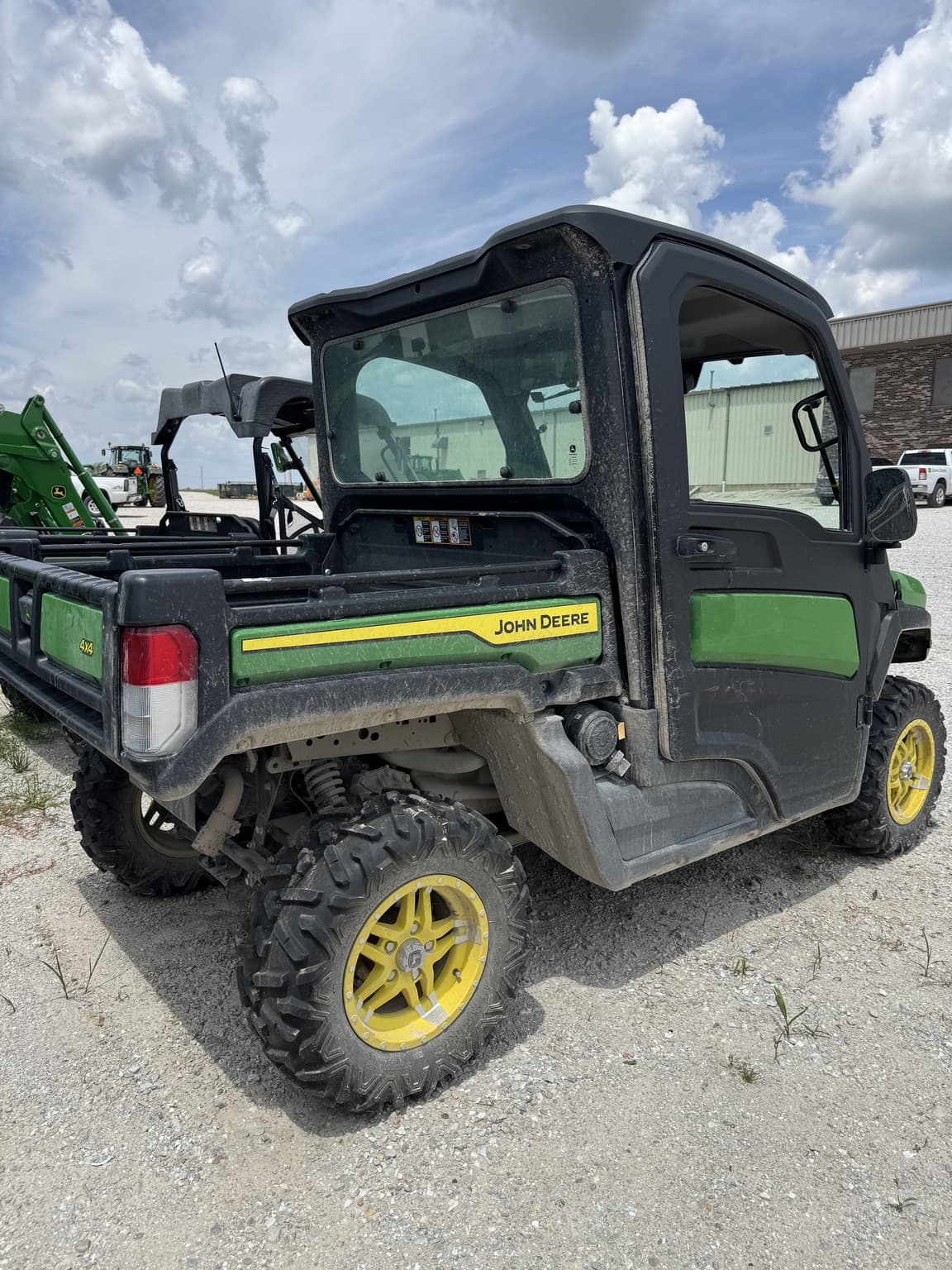 2024 John Deere XUV 835M Image