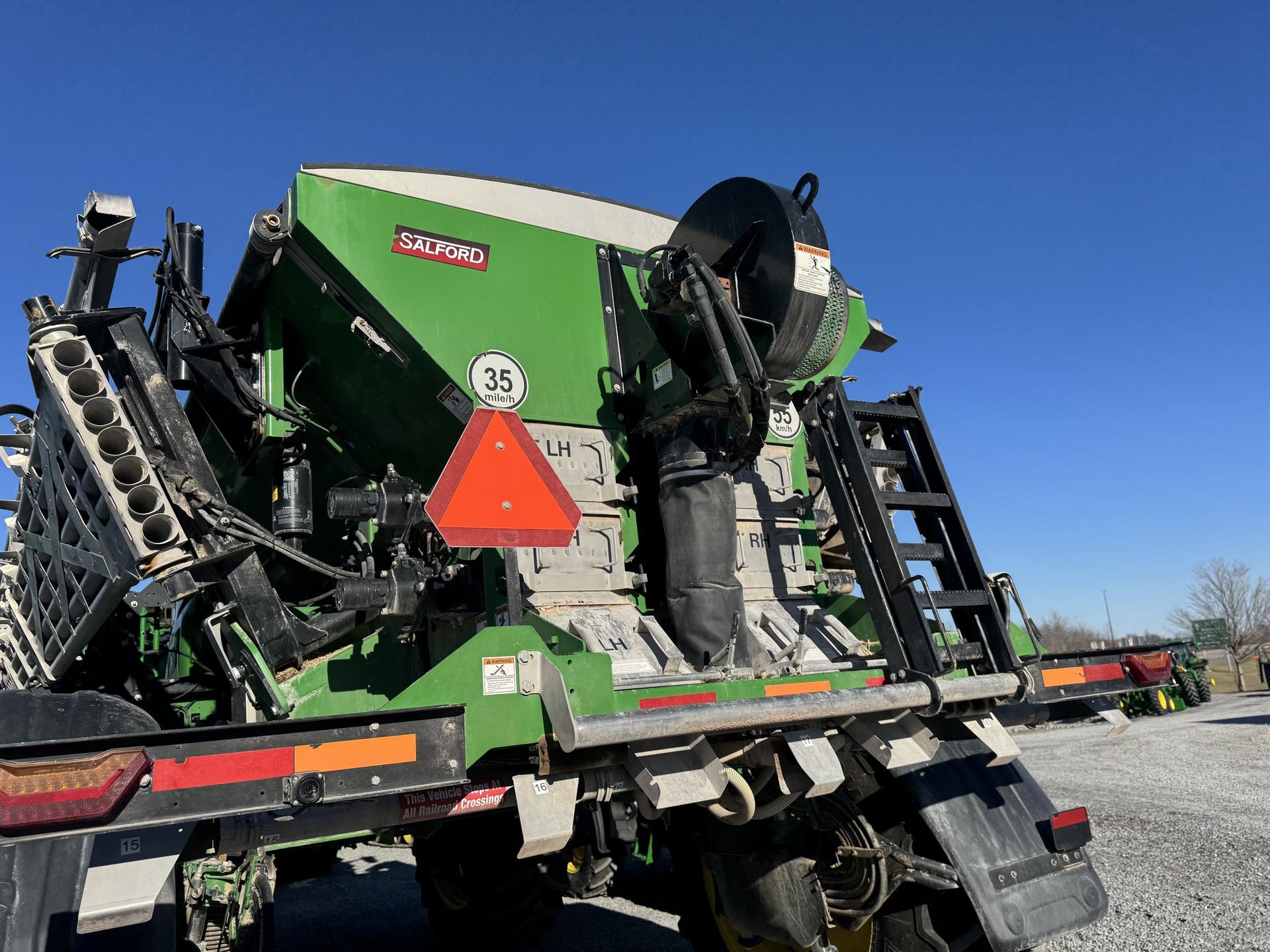2024 John Deere 600R Image