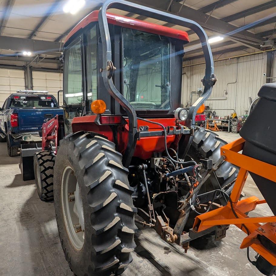 2004 Massey Ferguson mf1455v Image