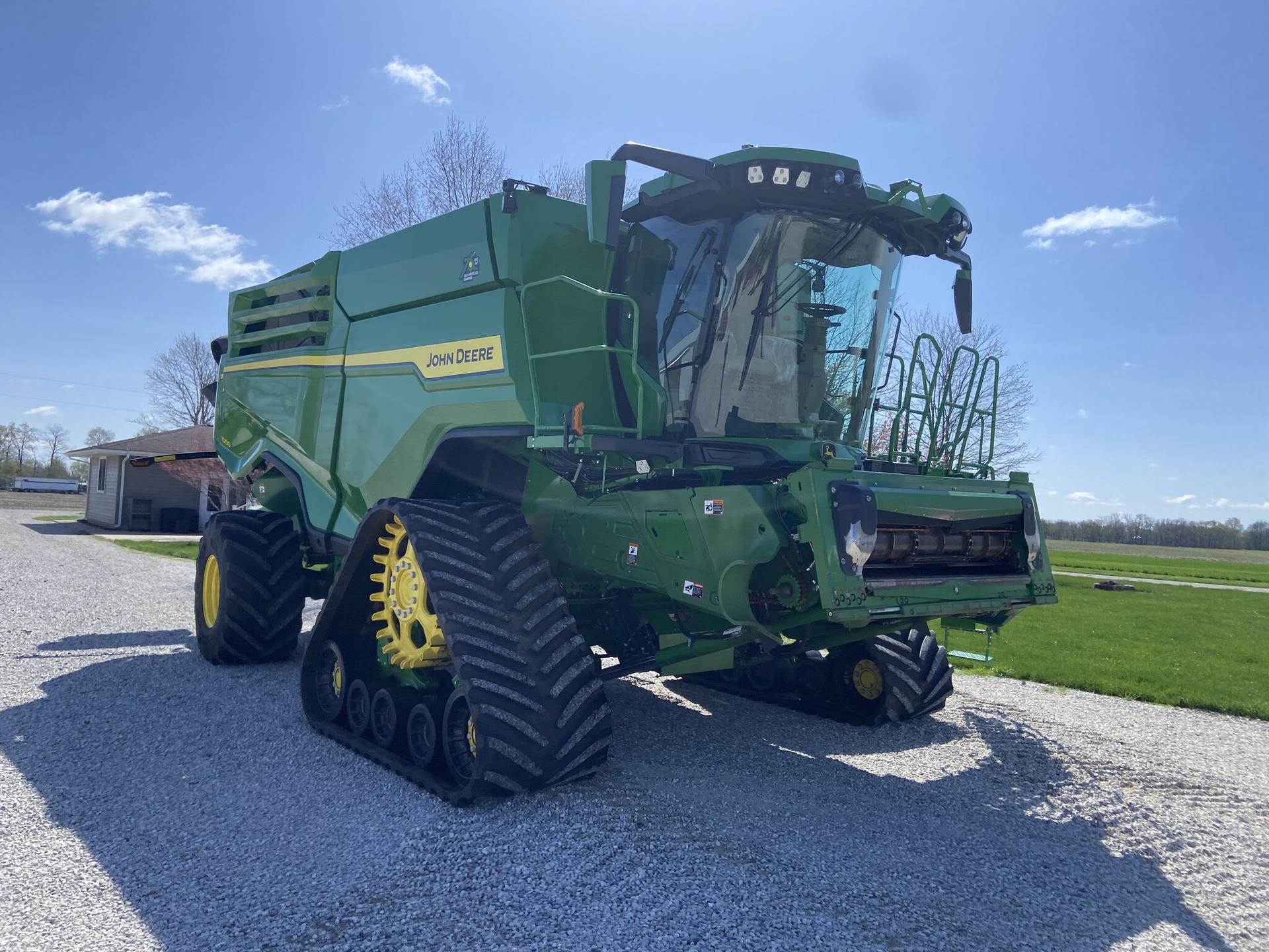 2022 John Deere X9 1000 Image