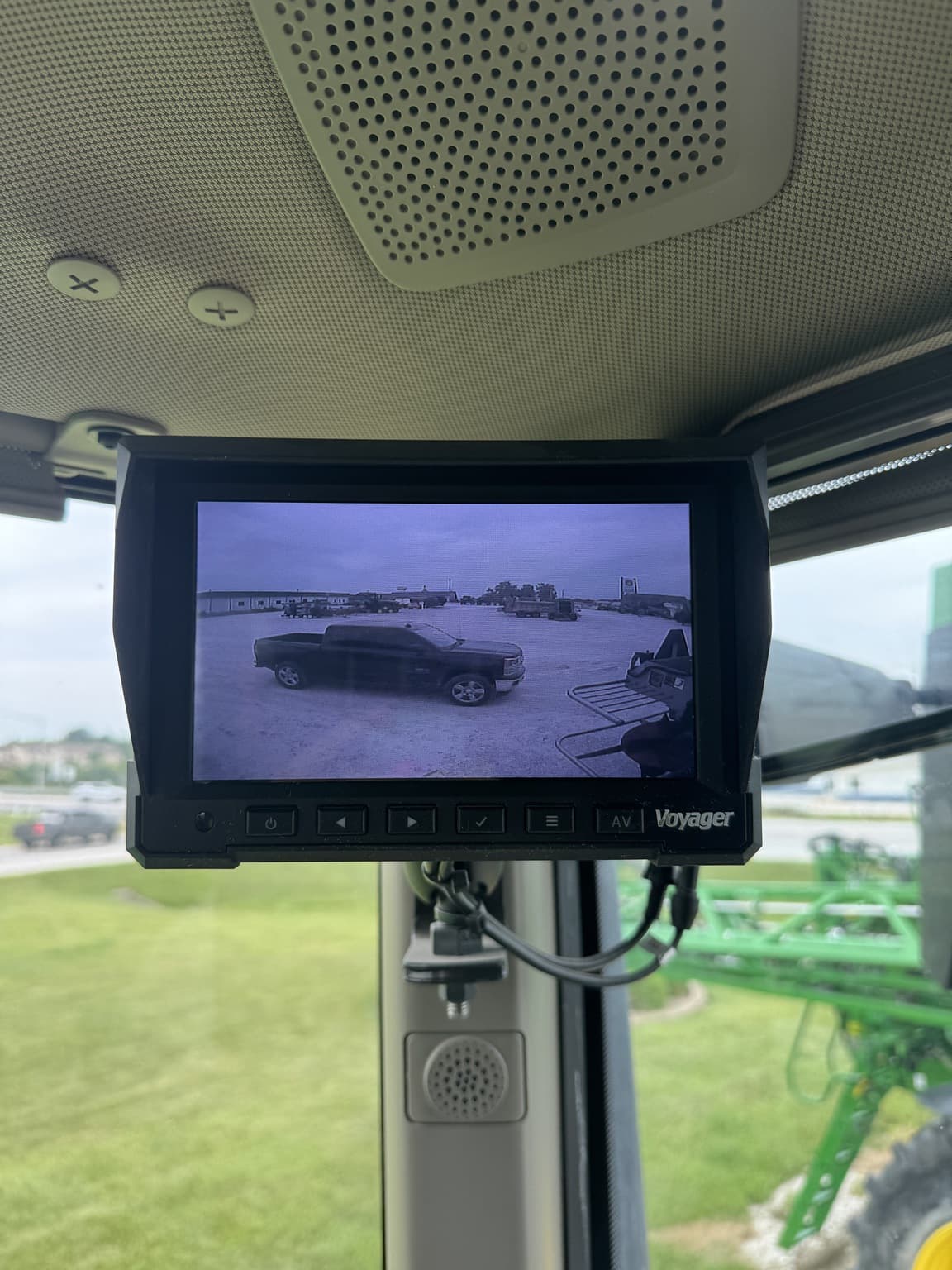 2022 John Deere 600R Image