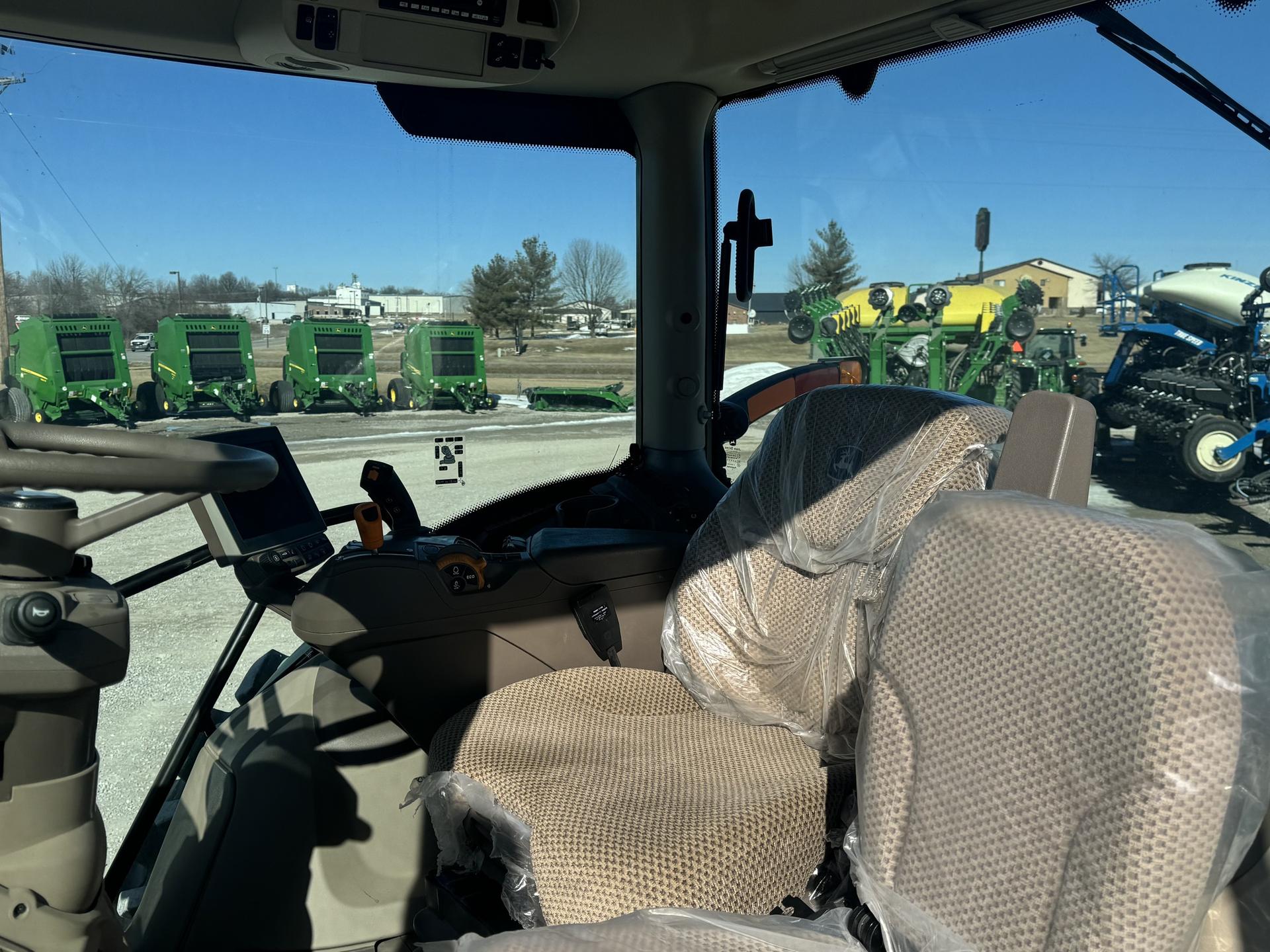 2023 John Deere 6R 175 Image
