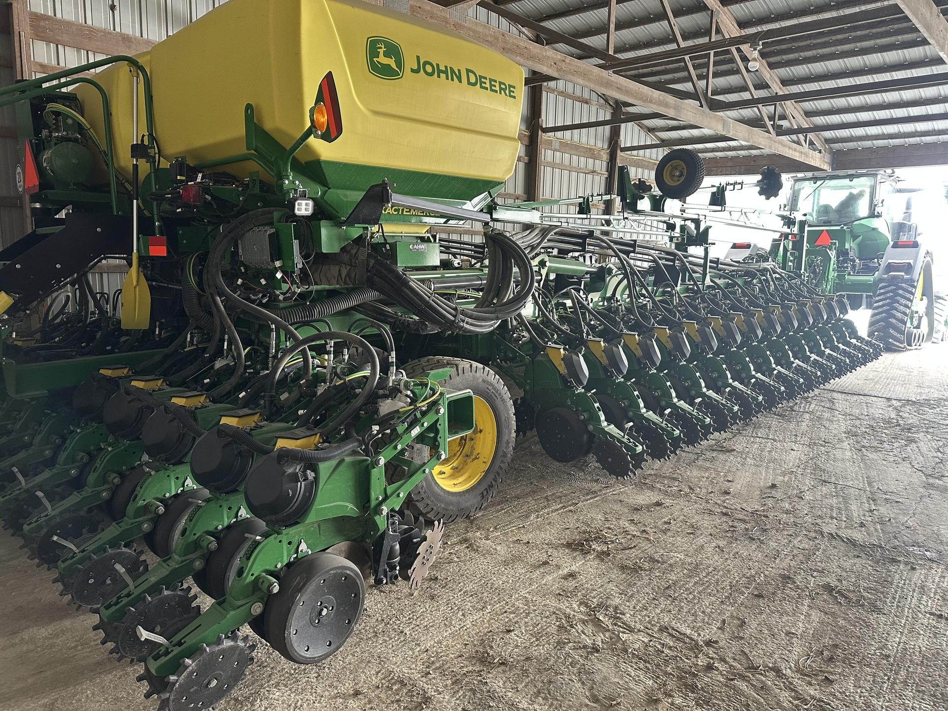 2023 John Deere DB60 Image