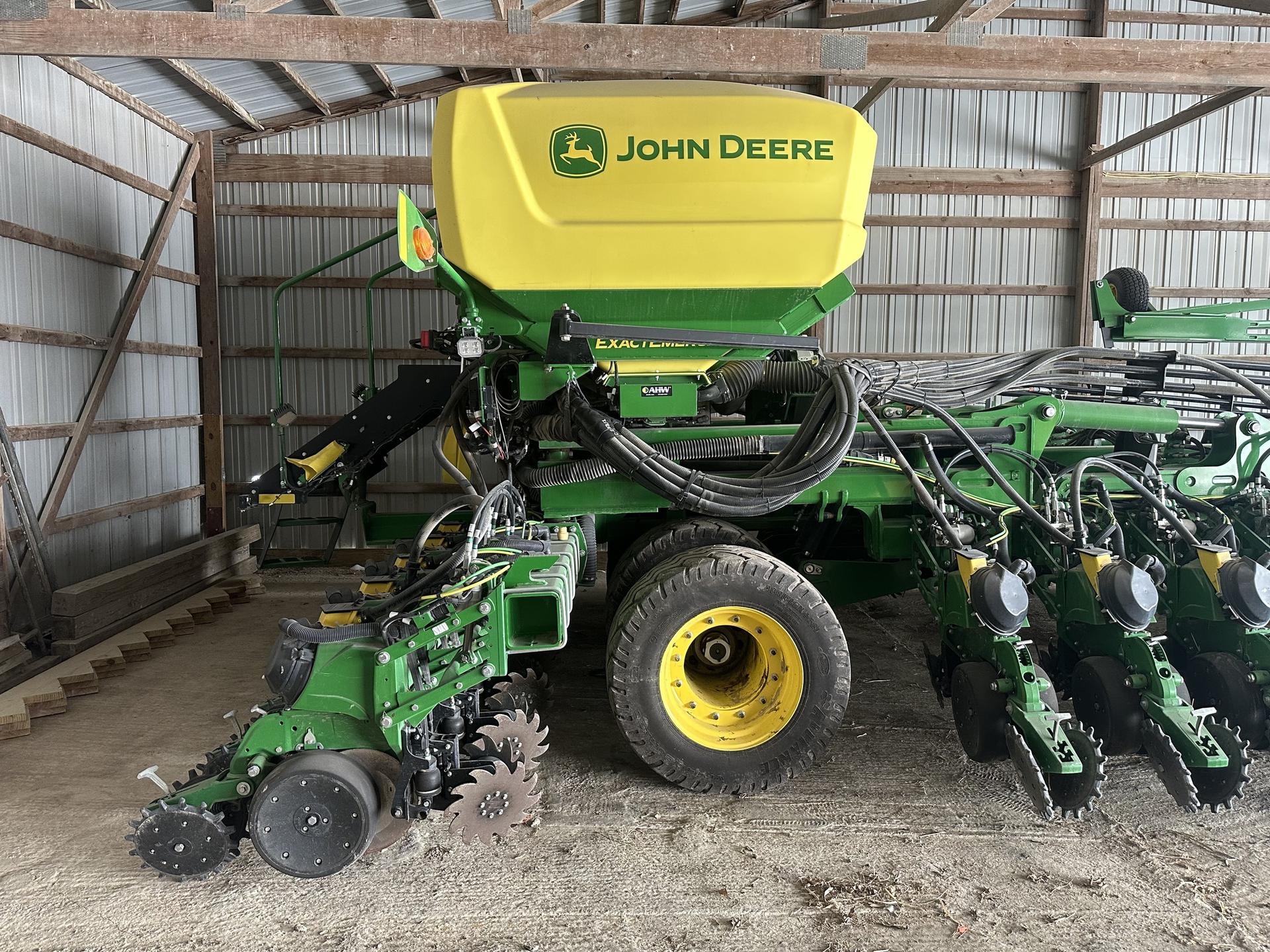 2023 John Deere DB60 Image