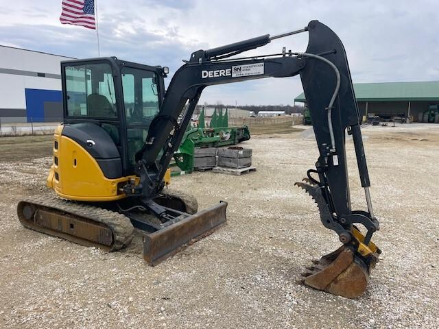 2022 John Deere 35G Image
