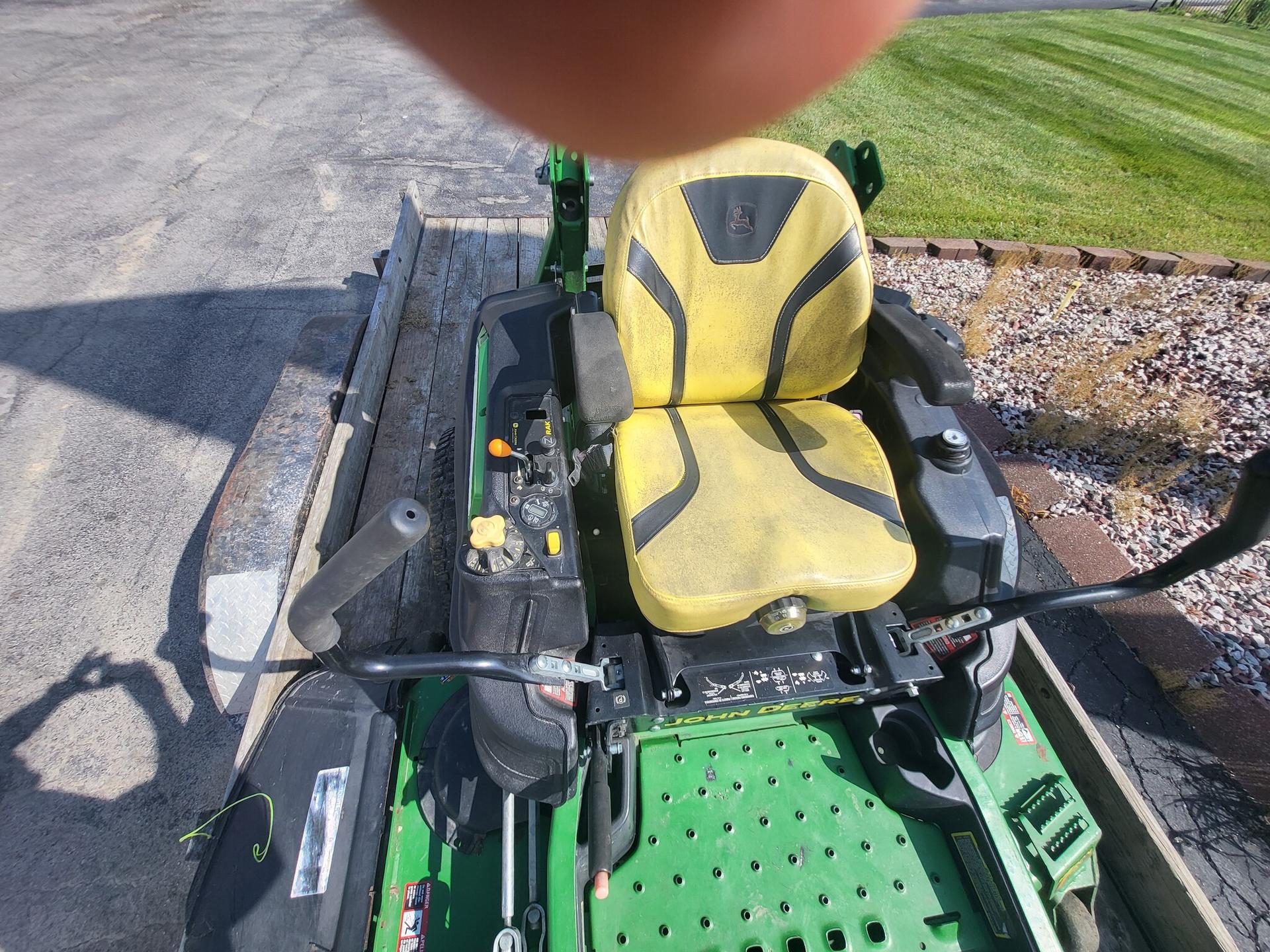 2018 John Deere Z930M Image