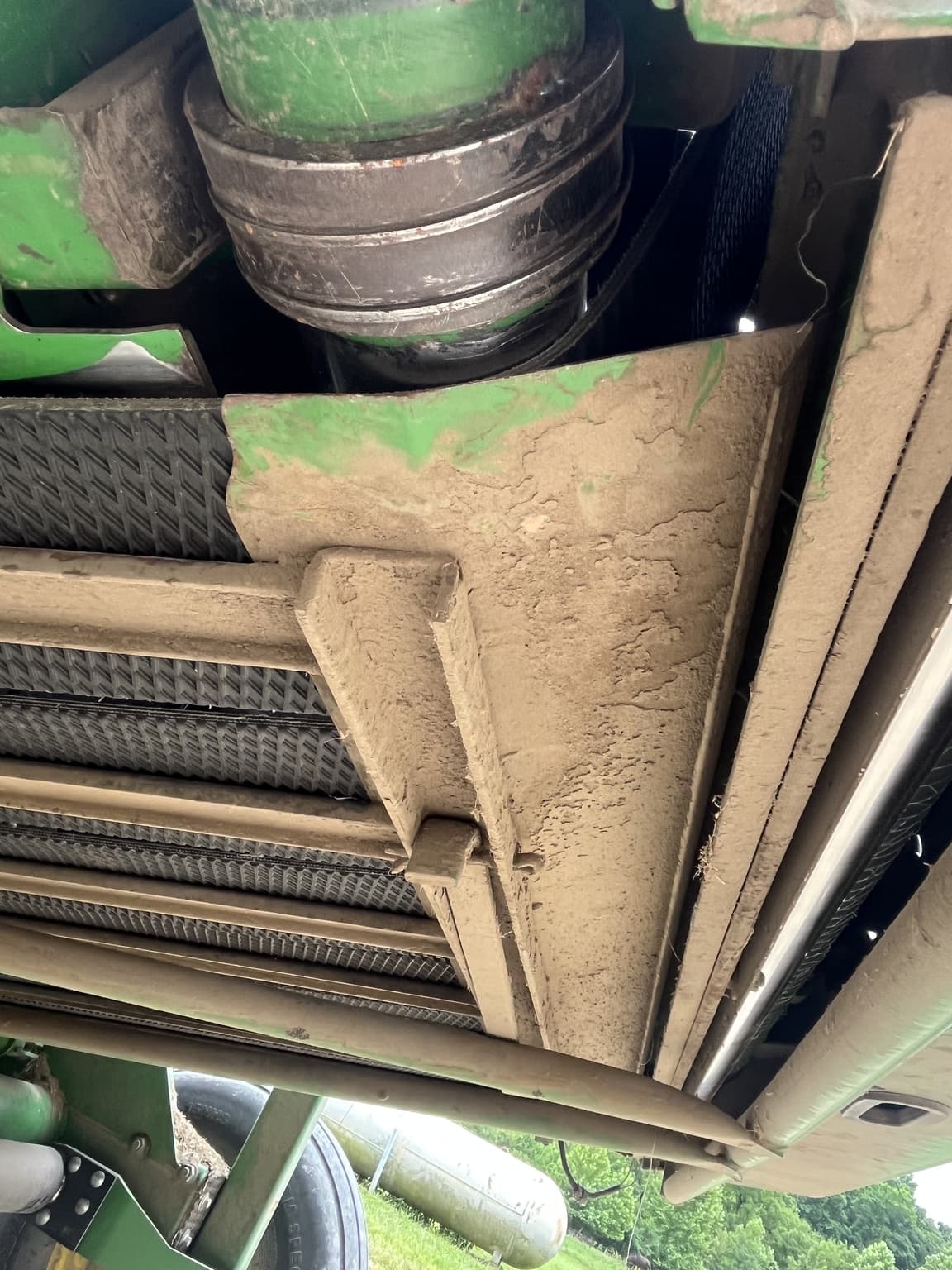 2002 John Deere 567 Image