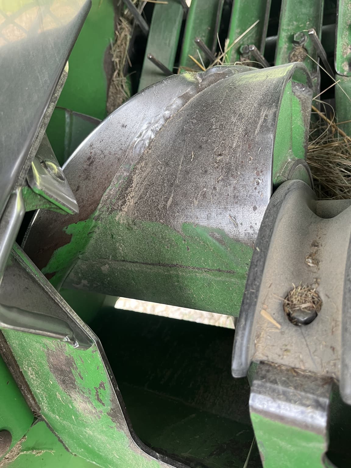 2002 John Deere 567 Image