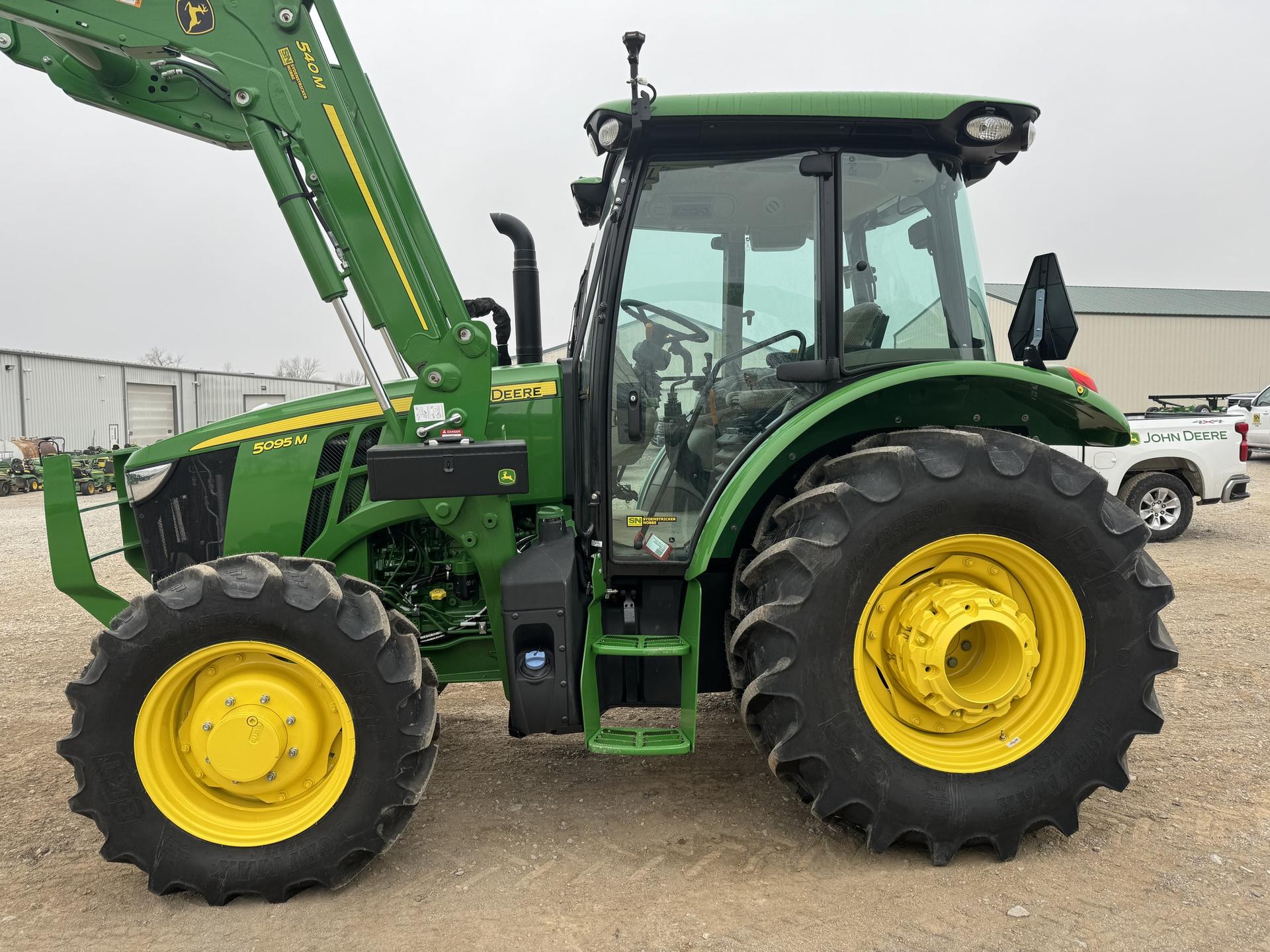 2024 John Deere 5095M Image