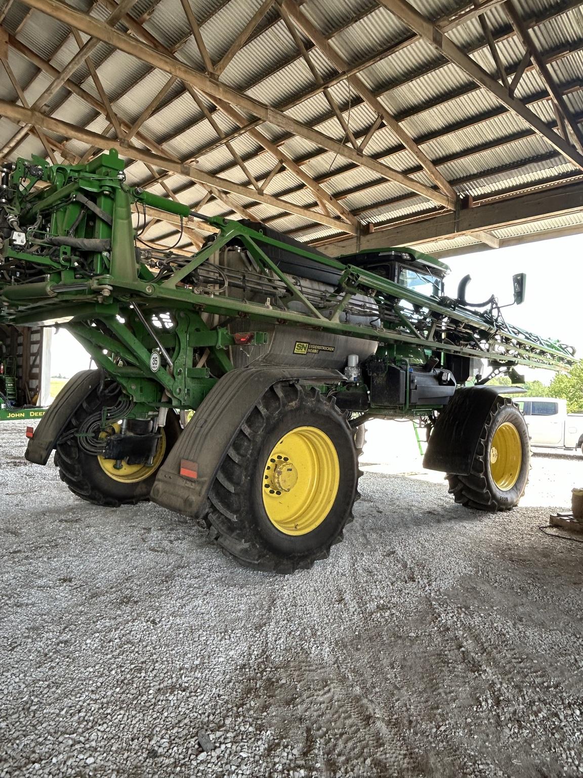 2022 John Deere 412R Image