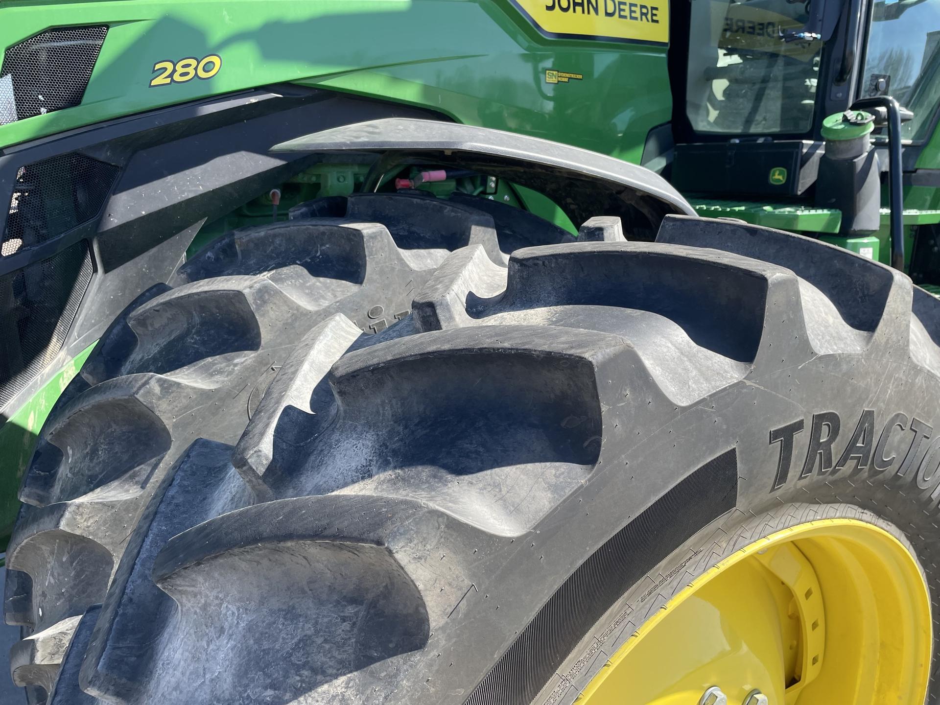 2024 John Deere 8R 280 Image