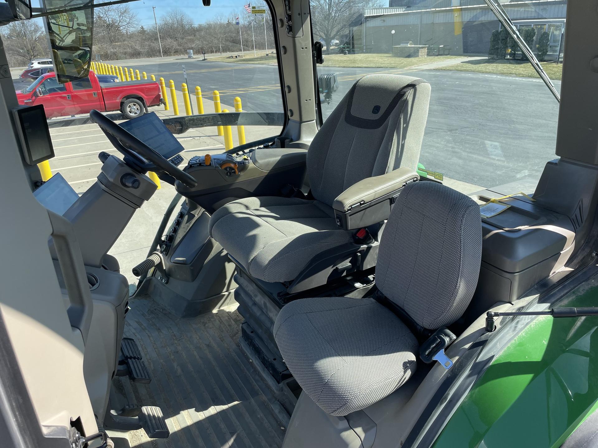 2024 John Deere 8R 280 Image