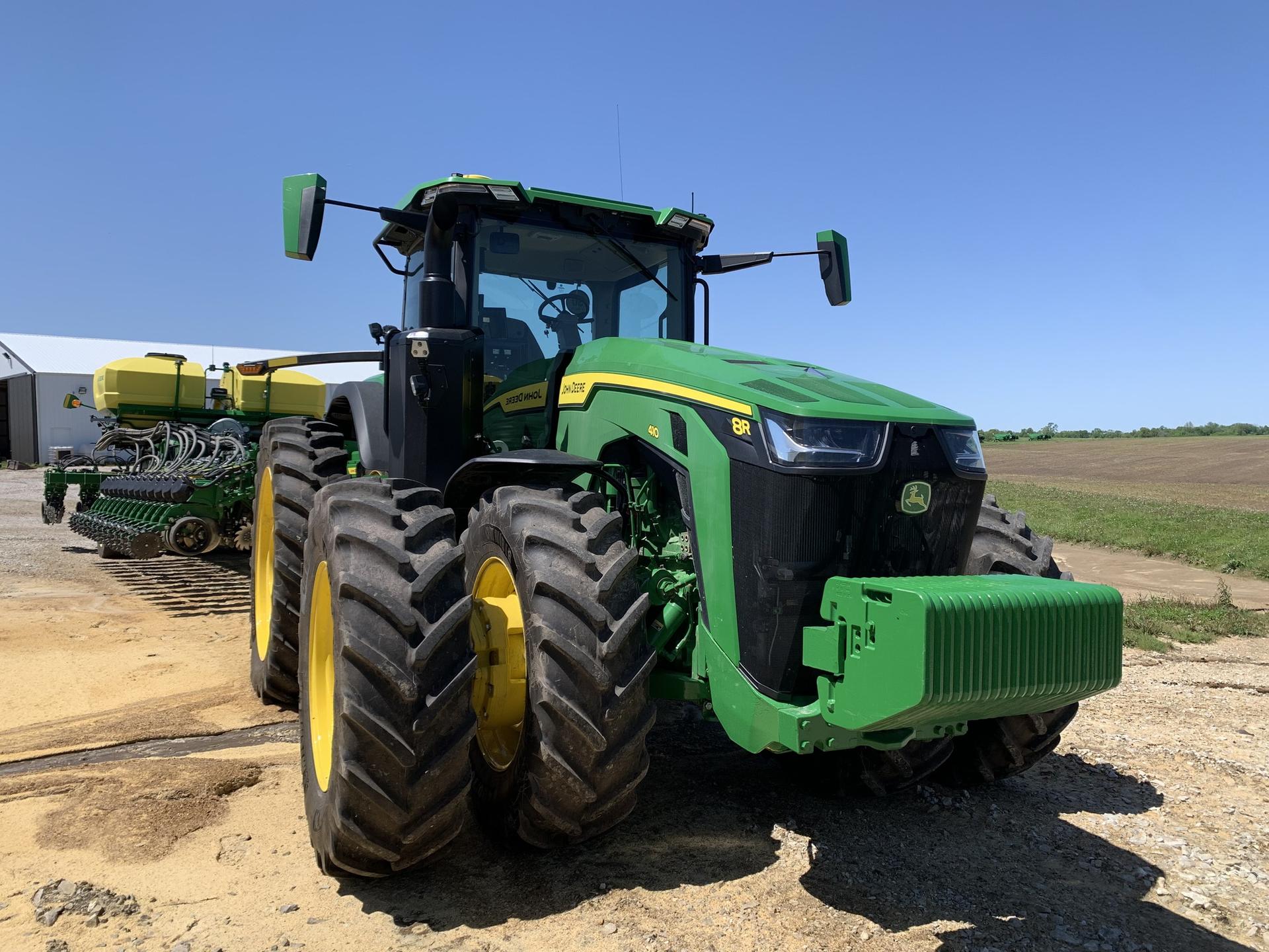 2024 John Deere 8R 410 Image
