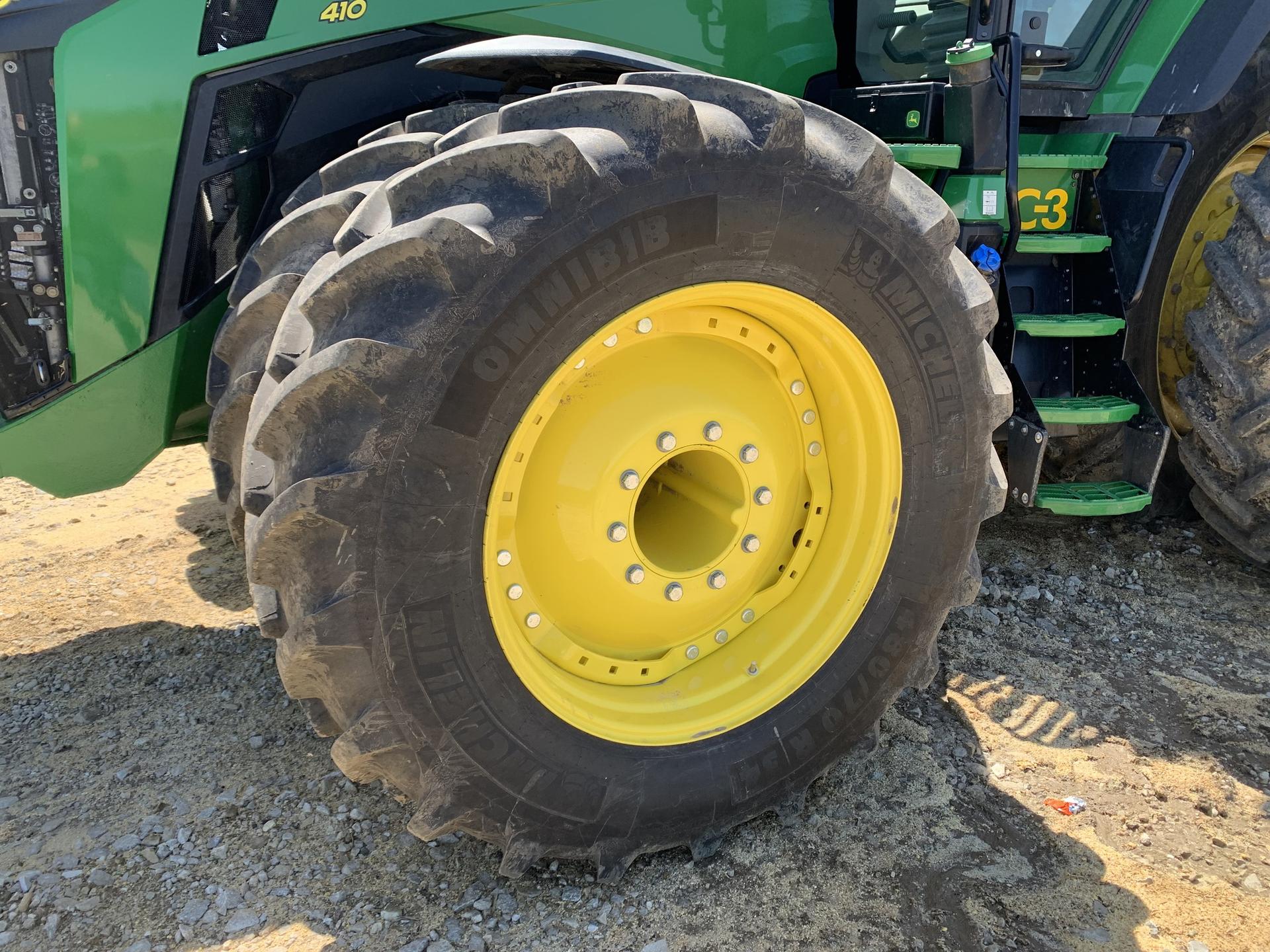 2024 John Deere 8R 410 Image