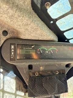 2022 John Deere 325G Image
