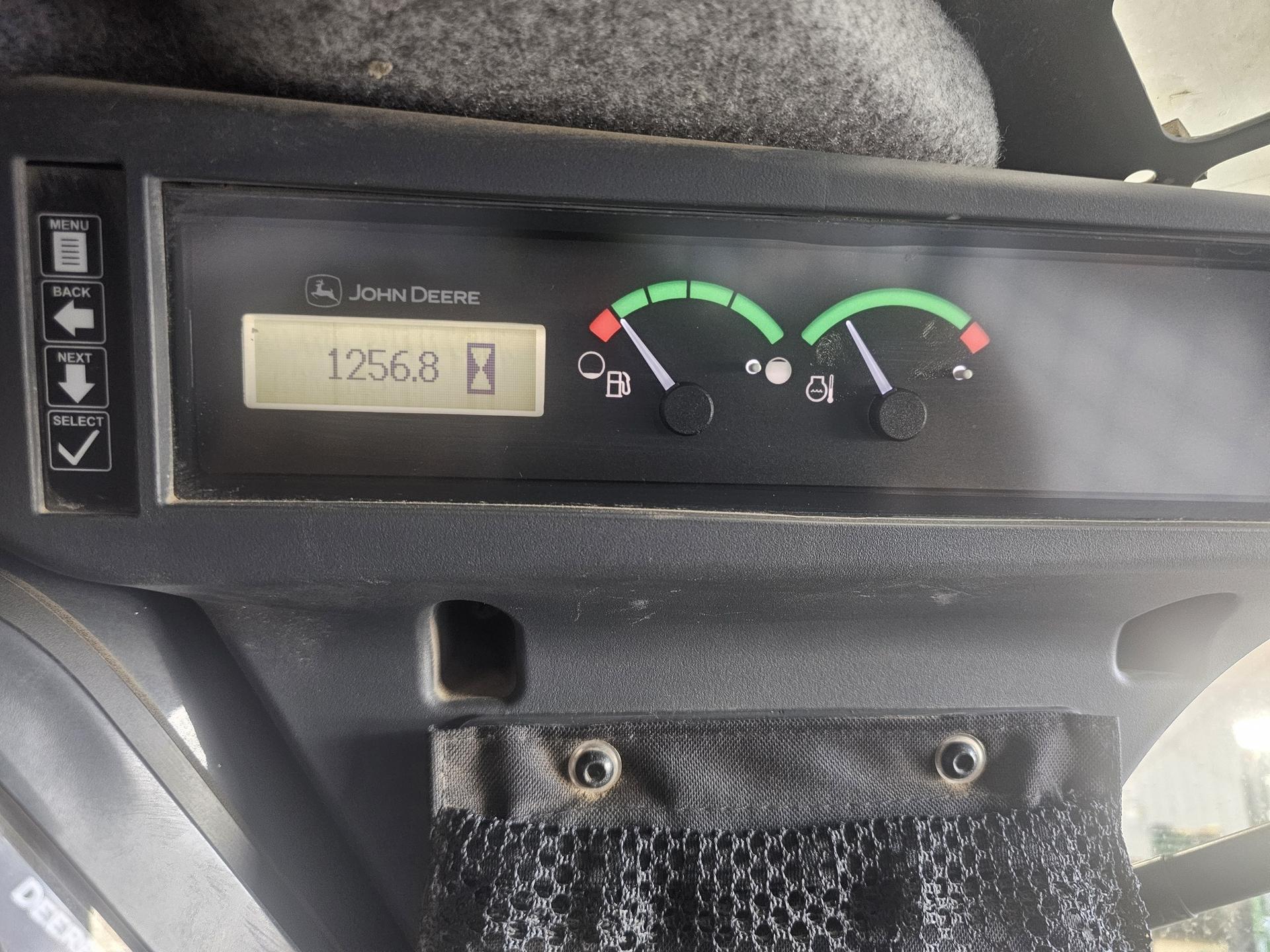 2022 John Deere 325G Image