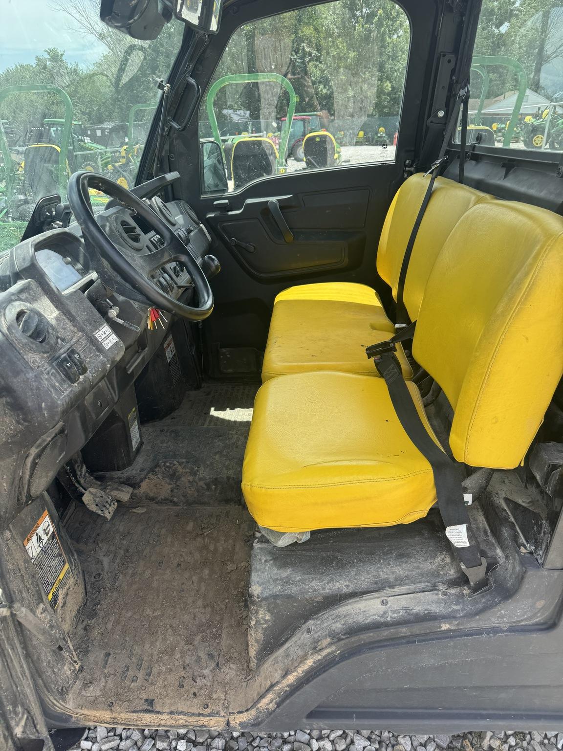 2021 John Deere XUV 835M Image