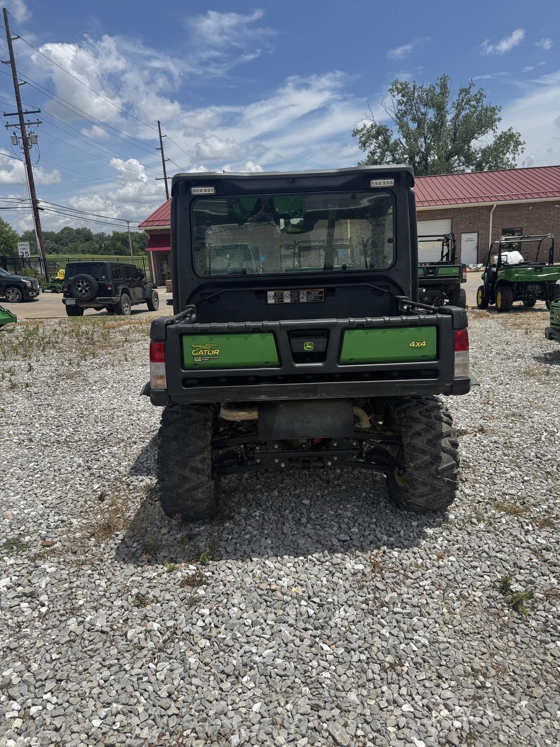 2021 John Deere XUV 835M Image
