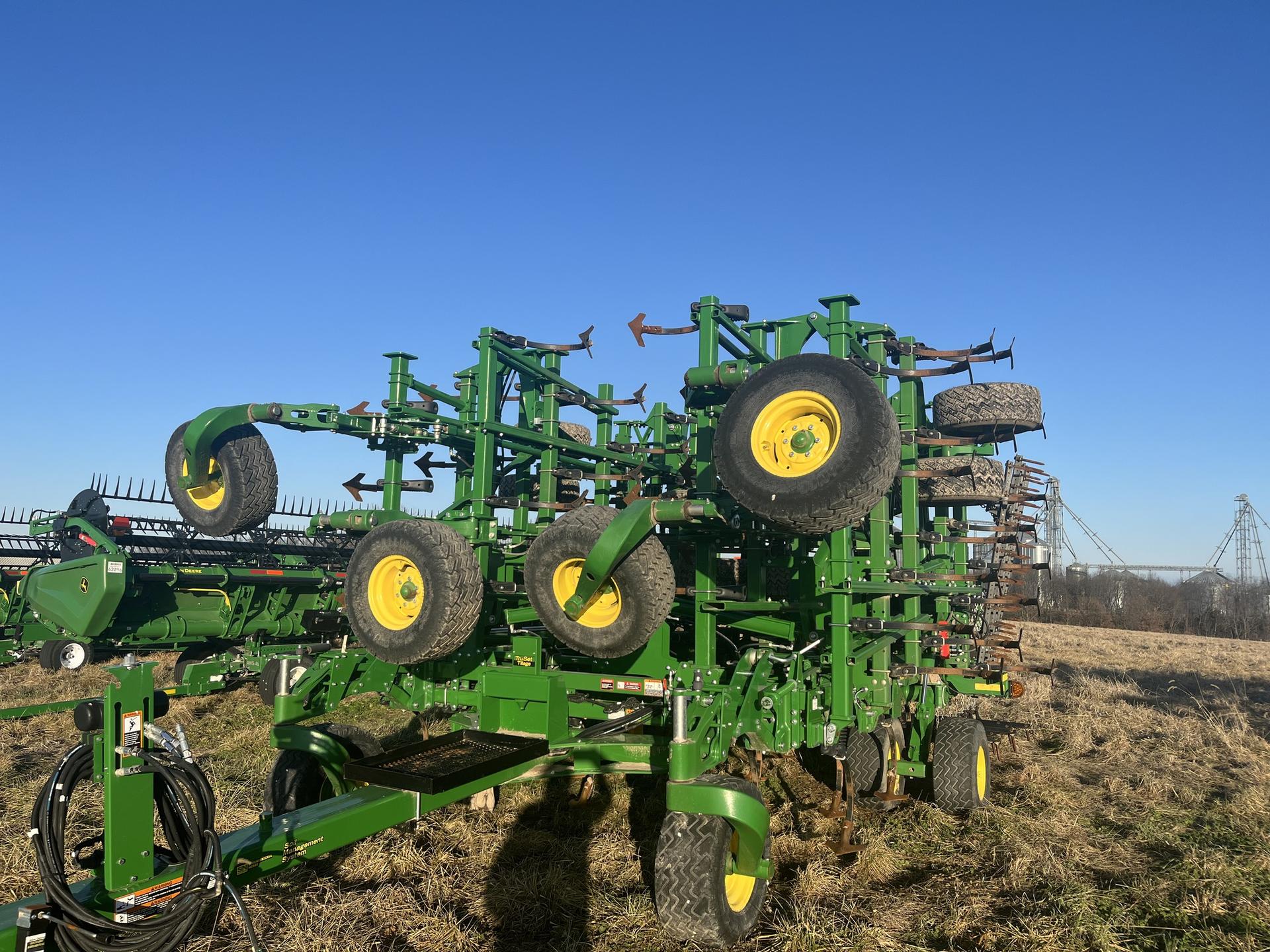 2022 John Deere 2230FH Image