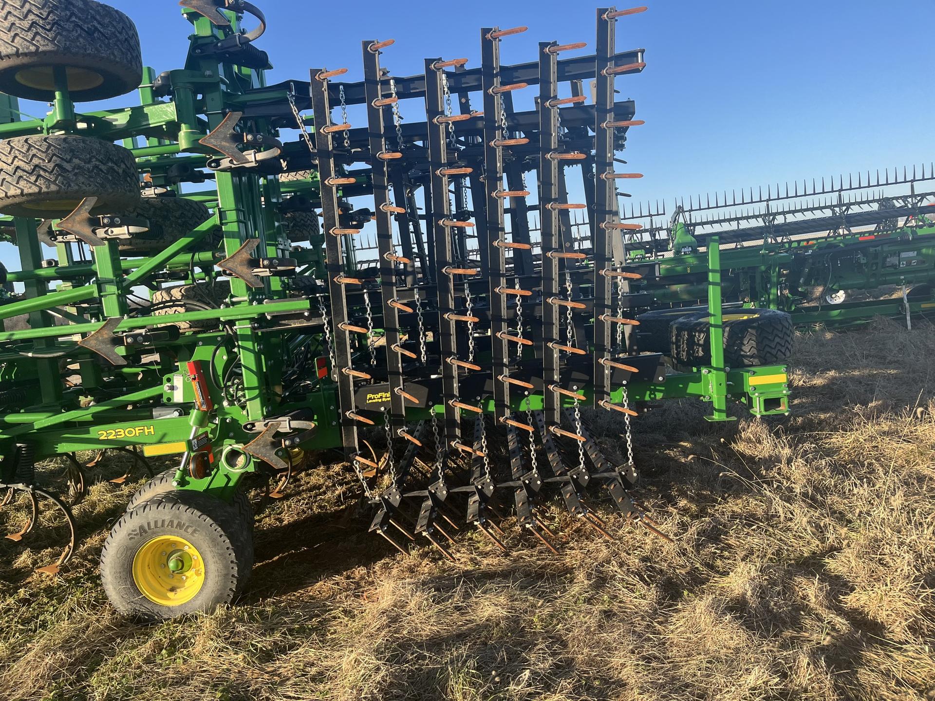 2022 John Deere 2230FH Image