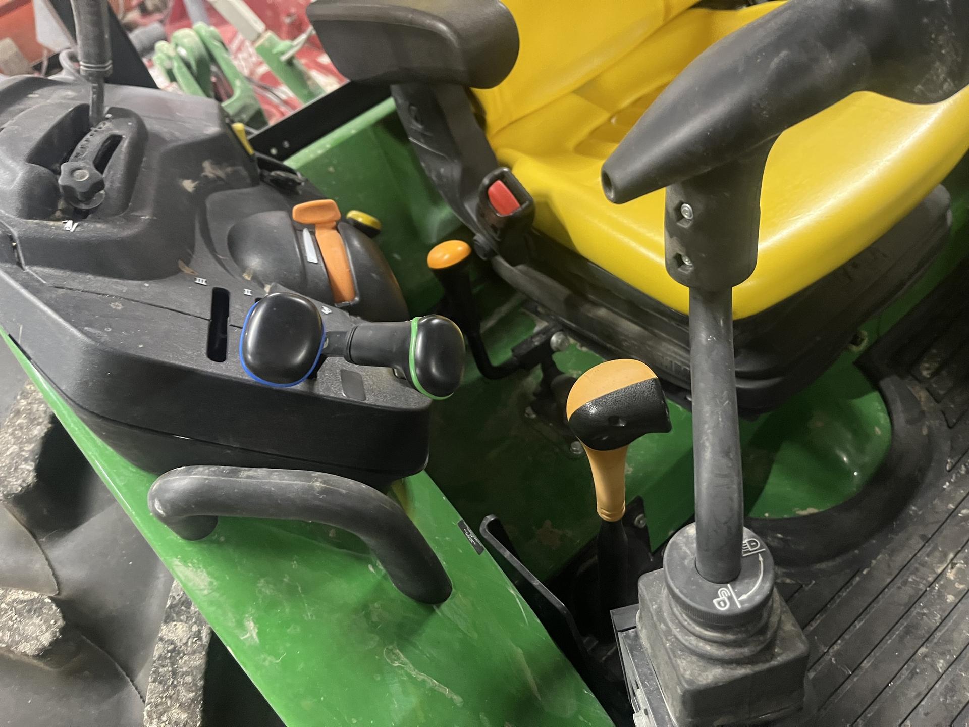 2021 John Deere 5100M Image